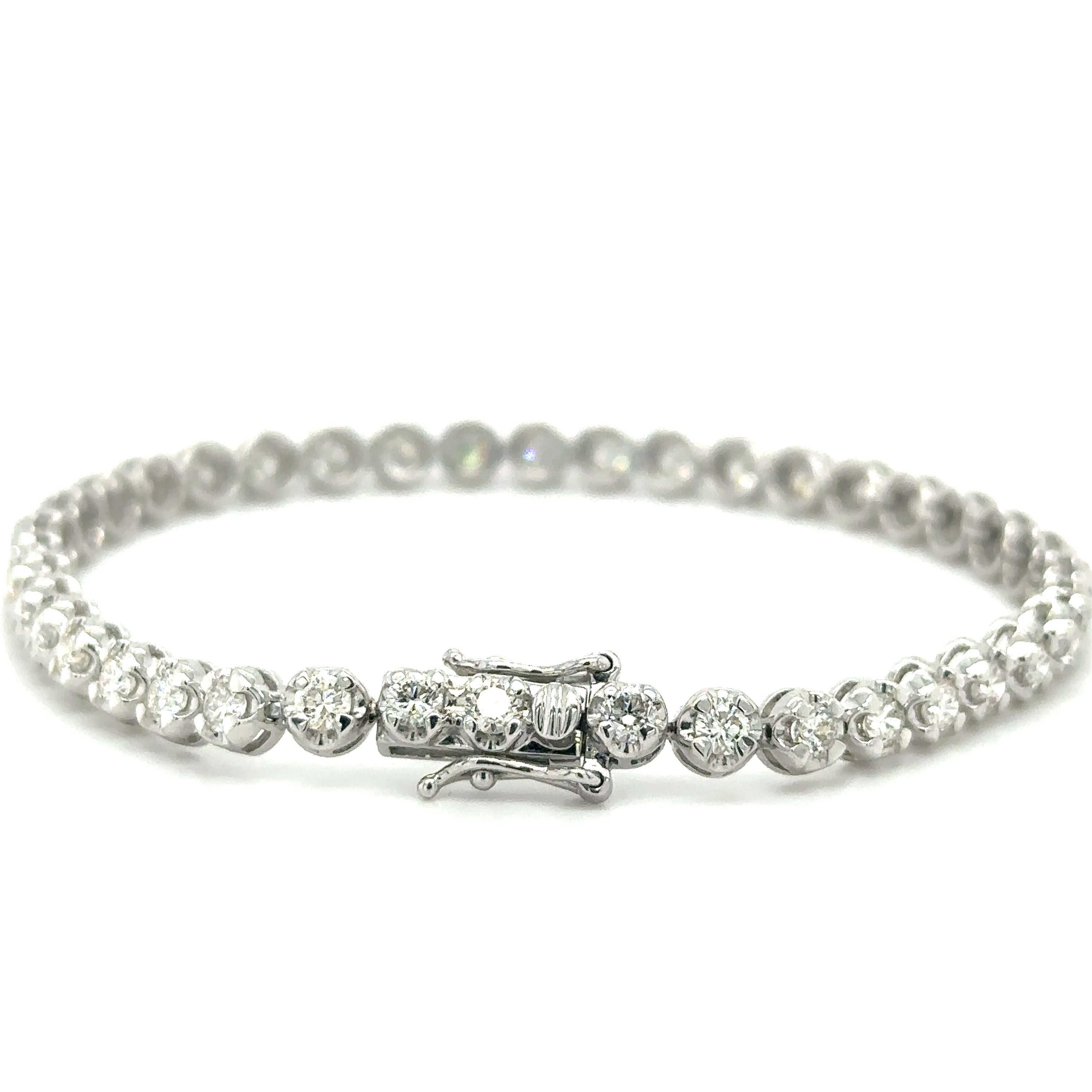 Pulsera De Tenis De Diamantes De Oro Blanco De 14K 3.63 Ct.
