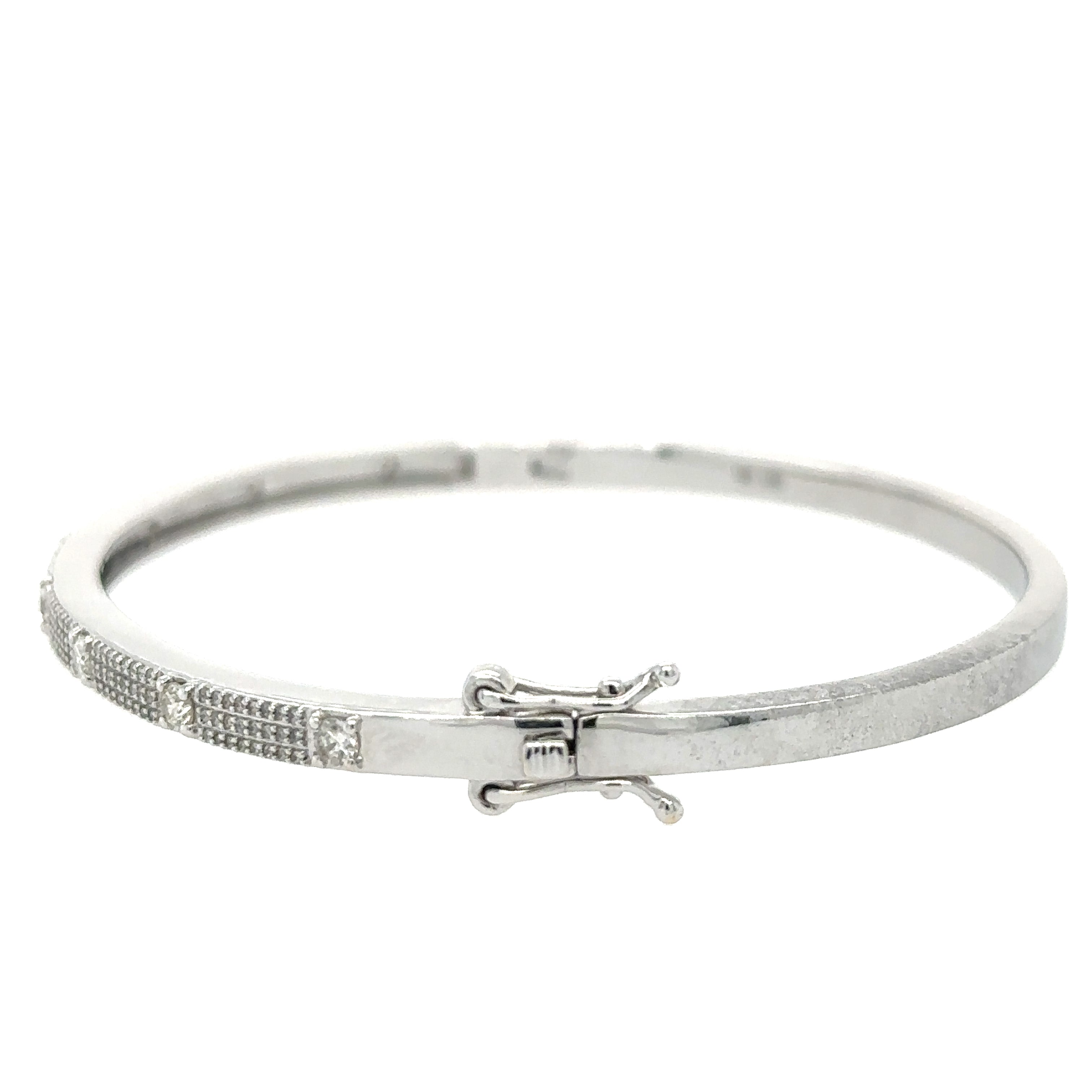 Brazalete De Diamantes De Oro Blanco De 14 Kt 0.69 Ct.
