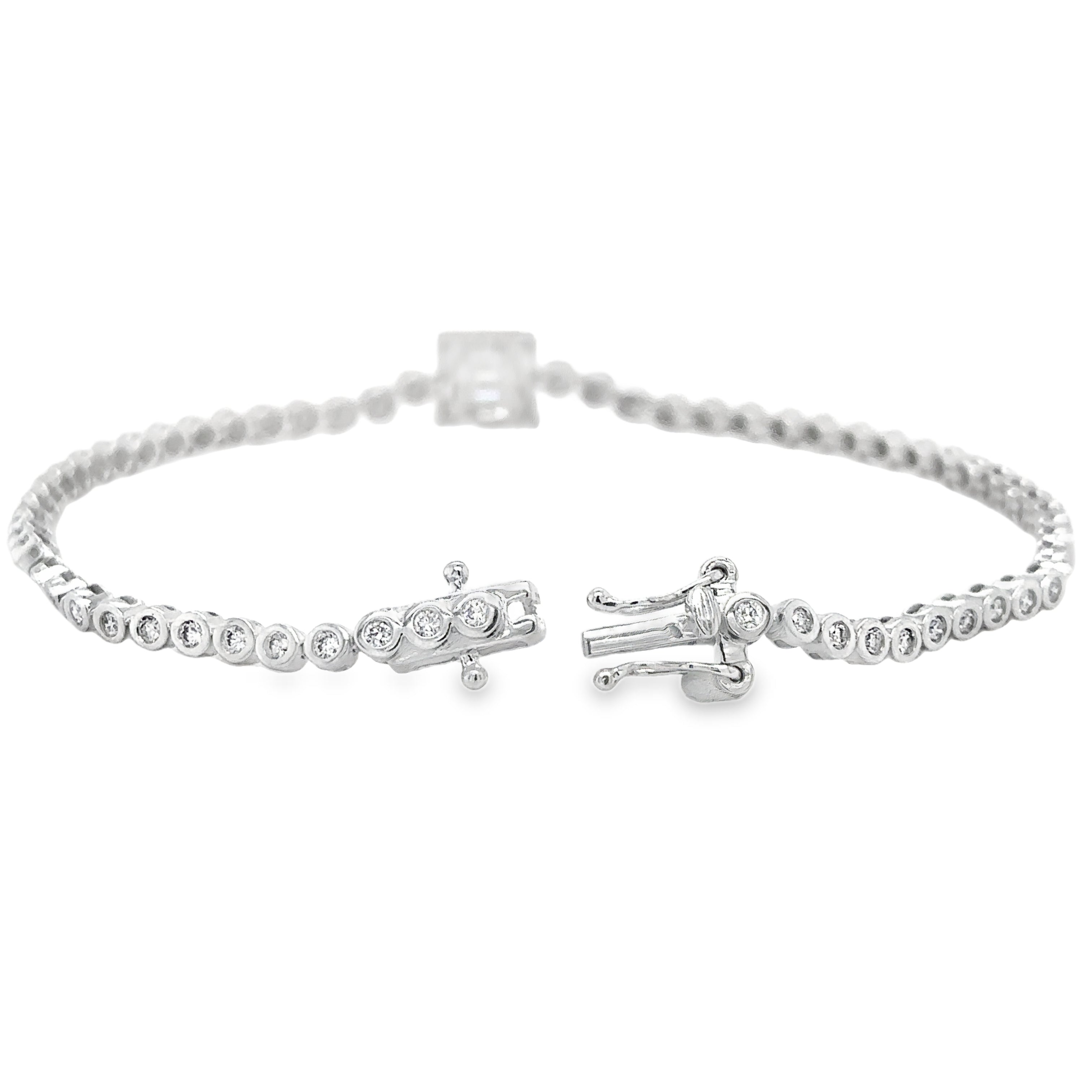 Pulsera De Tenis Con Bisel De Diamantes De Oro Blanco De 14K 1.02 Ct.