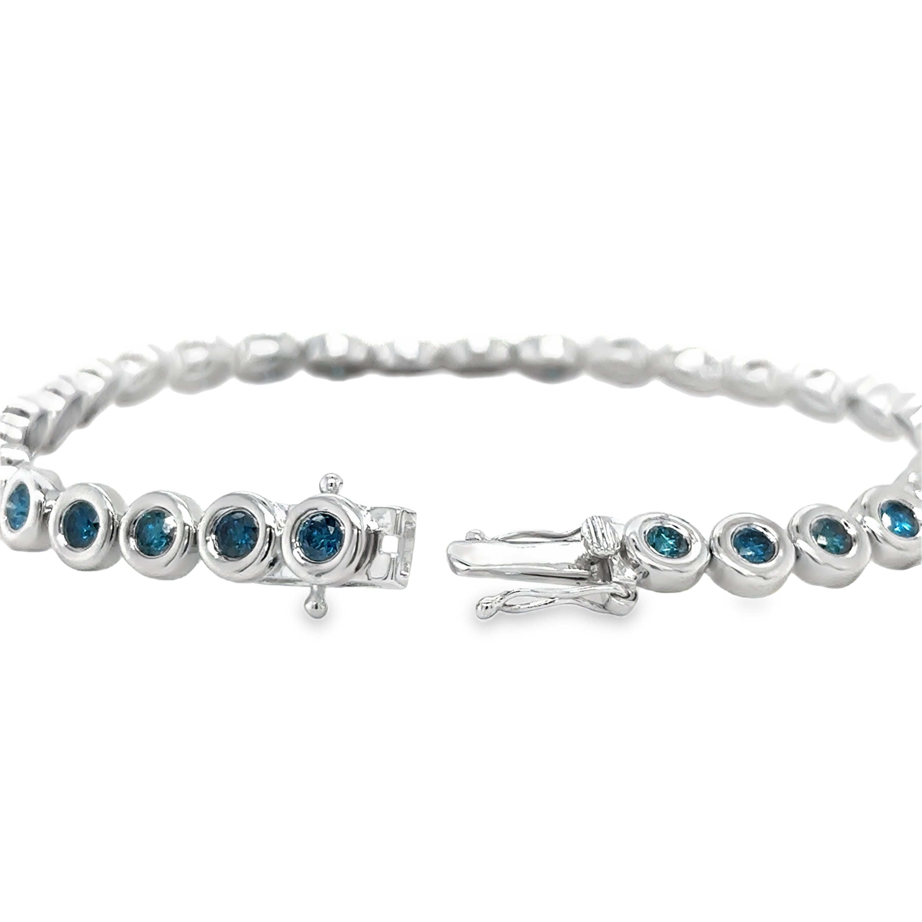 Pulsera De Tenis Con Bisel De Diamantes Azules De Oro Blanco De 14K 3.01 Ct.