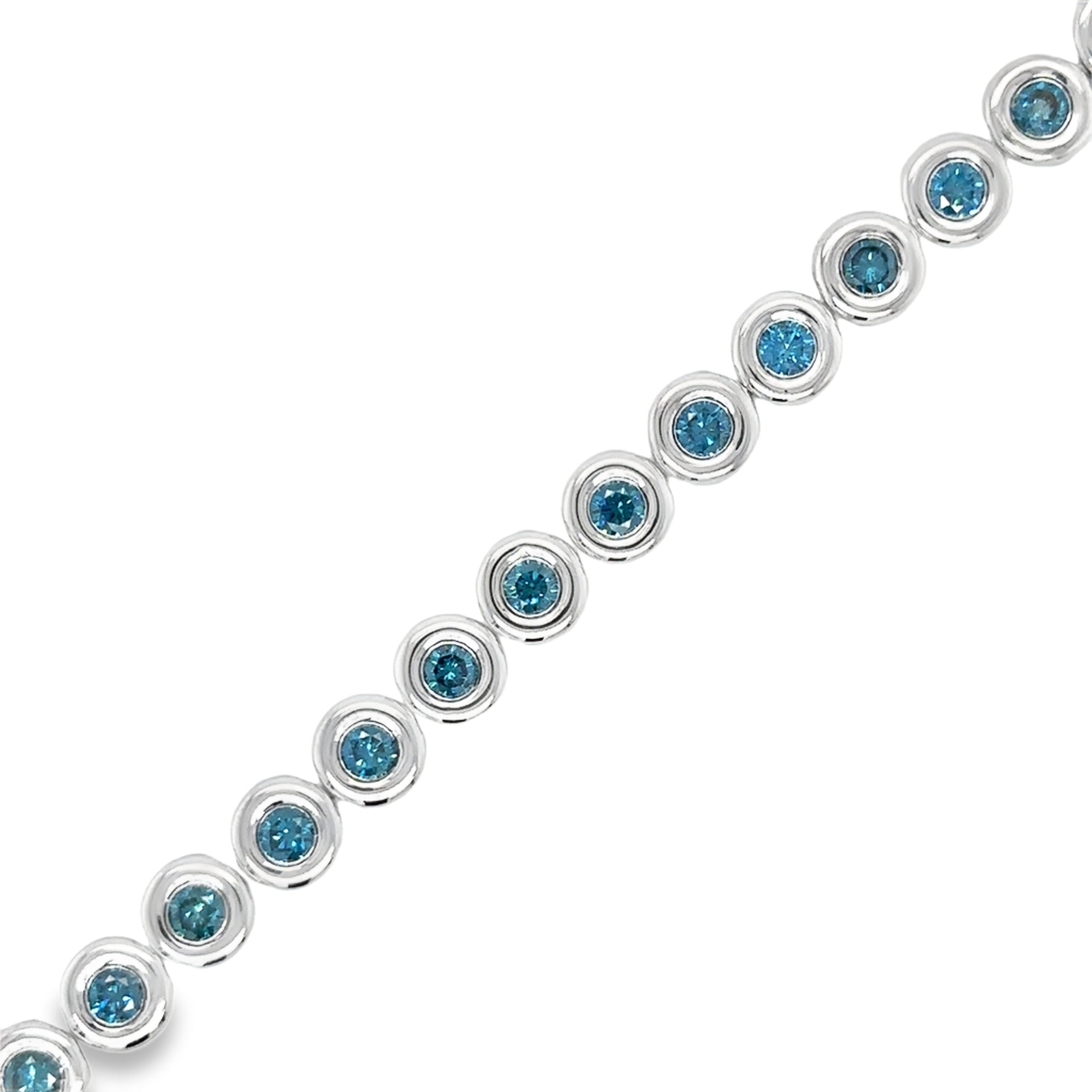 Pulsera De Tenis Con Bisel De Diamantes Azules De Oro Blanco De 14K 3.01 Ct.