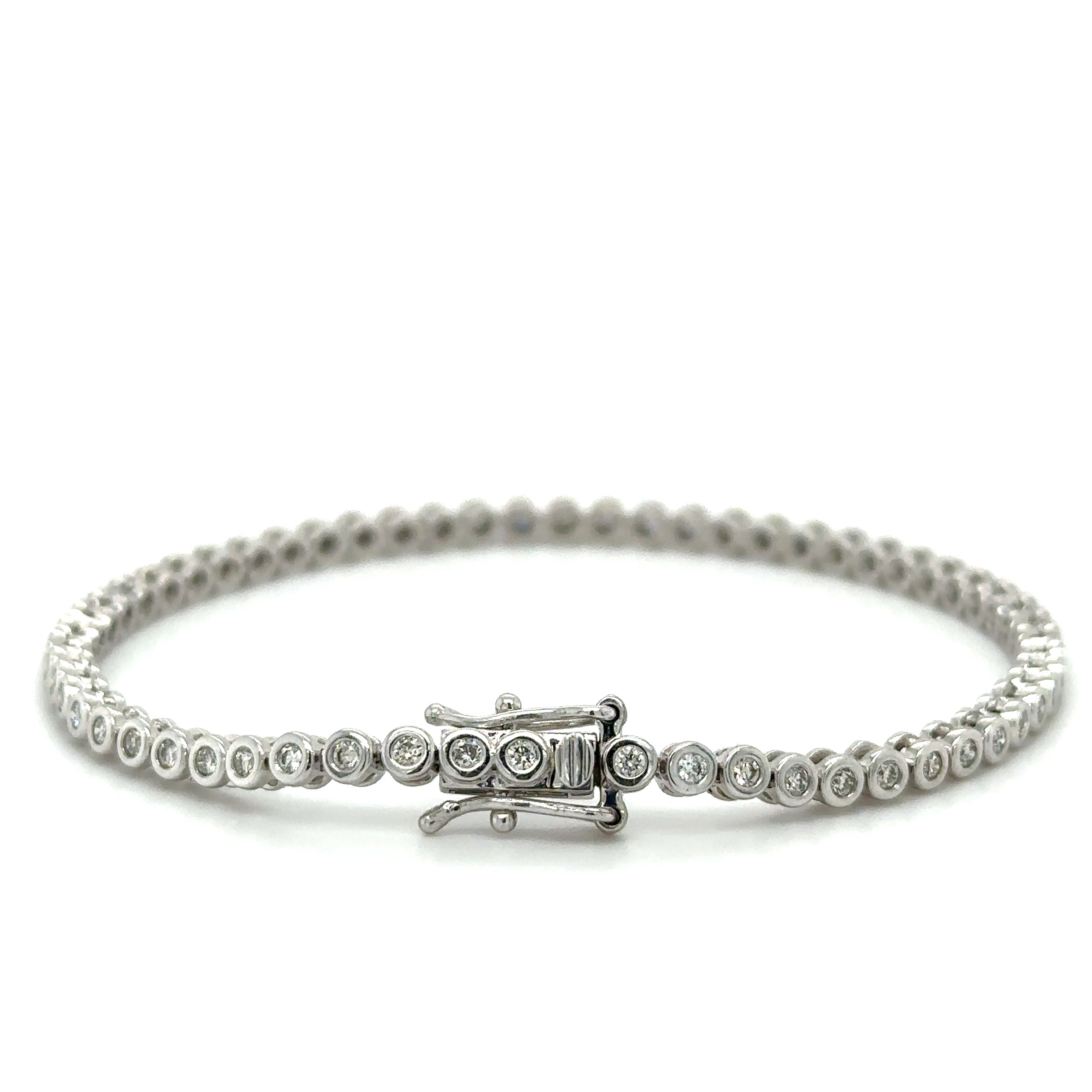 Brazalete Tenis Con Bisel De Diamantes 1 Ct.
