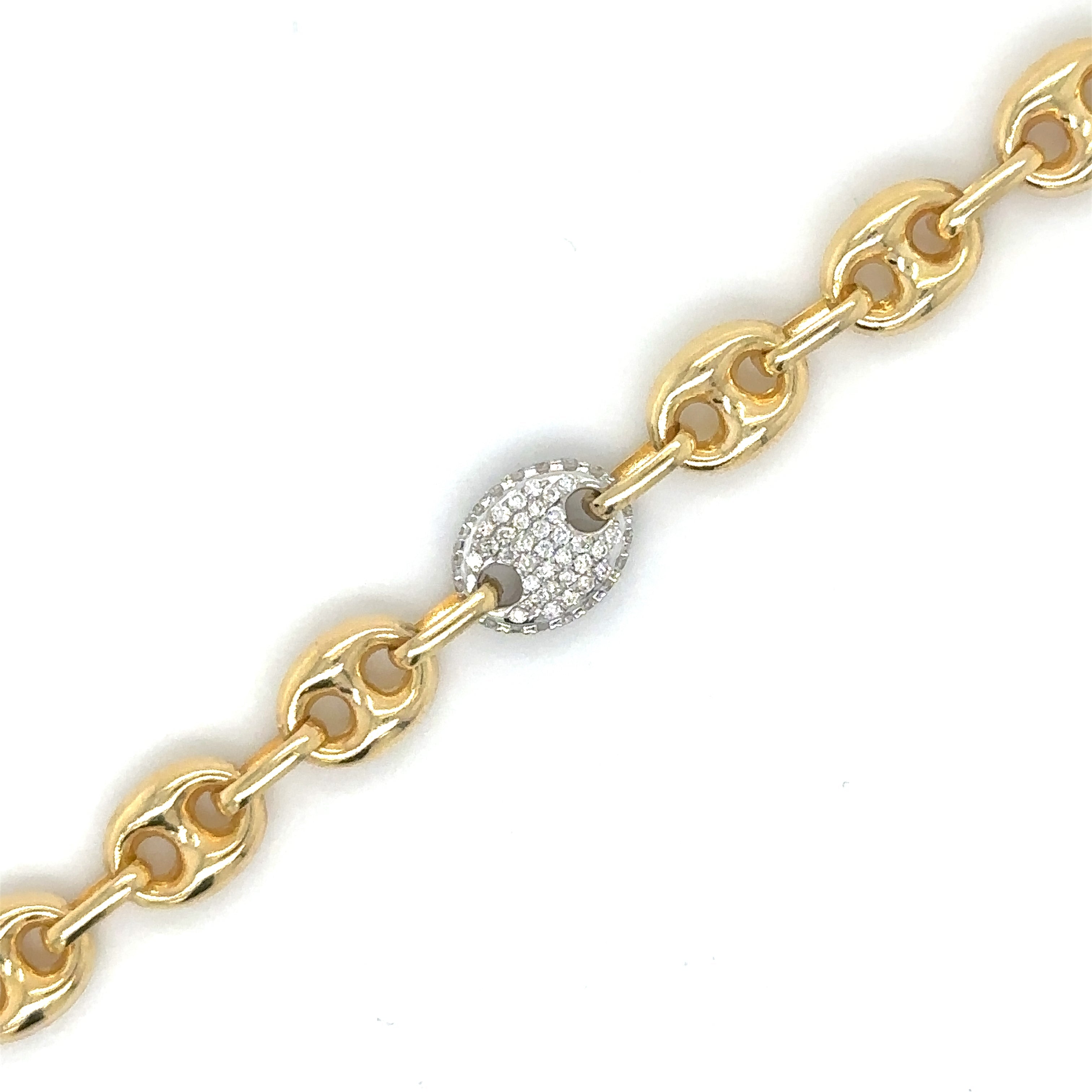 Pulsera Mariner Hueca De Oro Amarillo De 14Kt Con Eslabones De Diamantes 0.28 Ct.