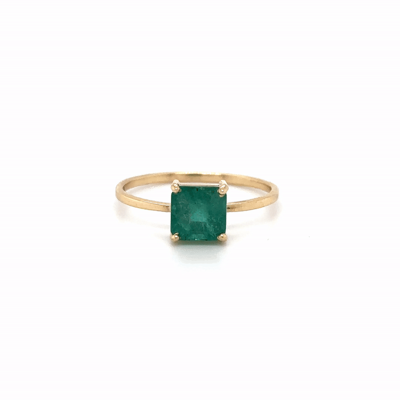 Anillo De Oro Amarillo De 14 Quilates Con Esmeralda 2.03 Ct.