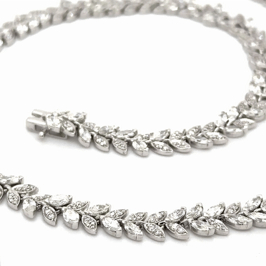 Collar De Diamantes En Forma De Marquesa De Oro Blanco De 14Kt 11.27 Ct.