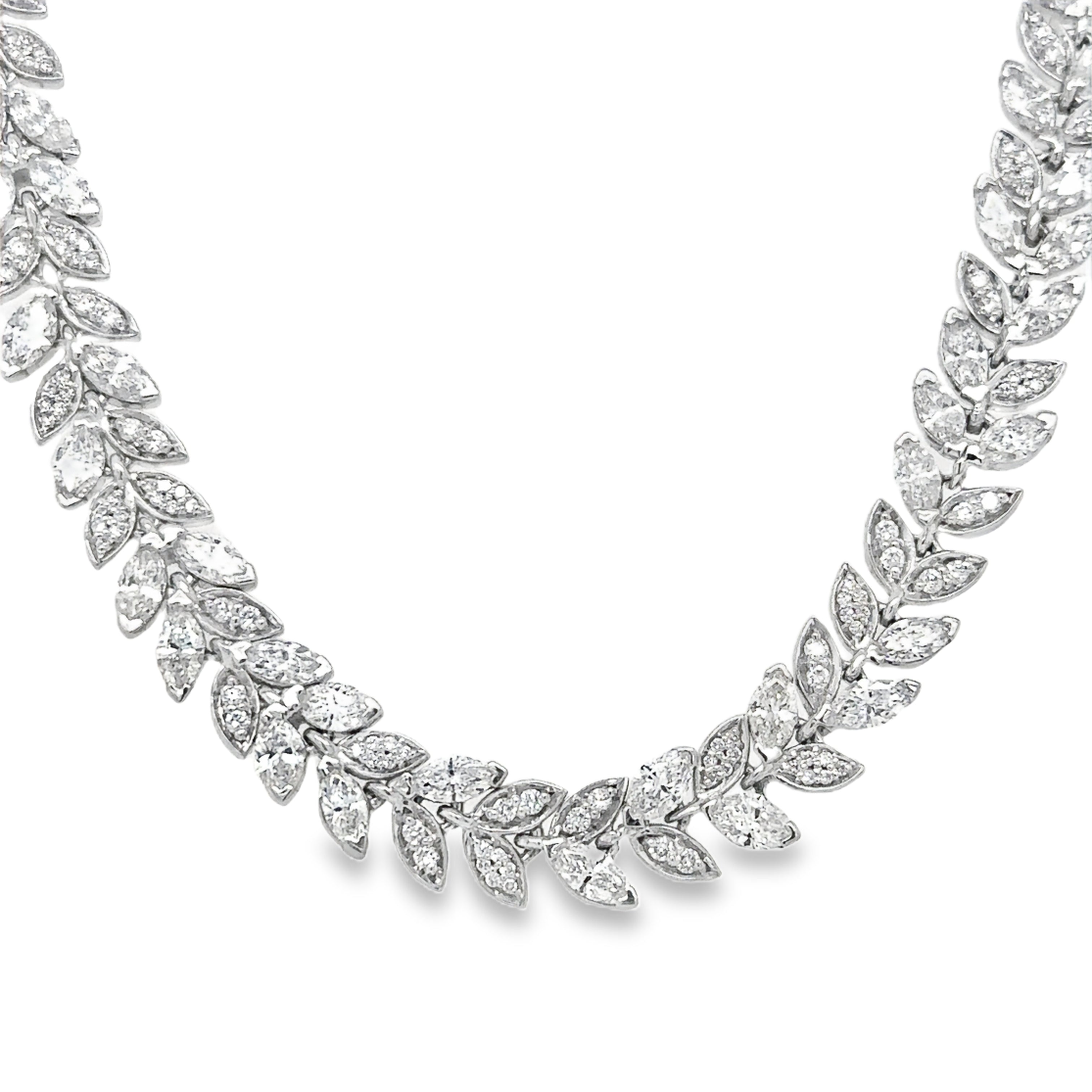 Collar De Diamantes En Forma De Marquesa De Oro Blanco De 14Kt 11.27 Ct.