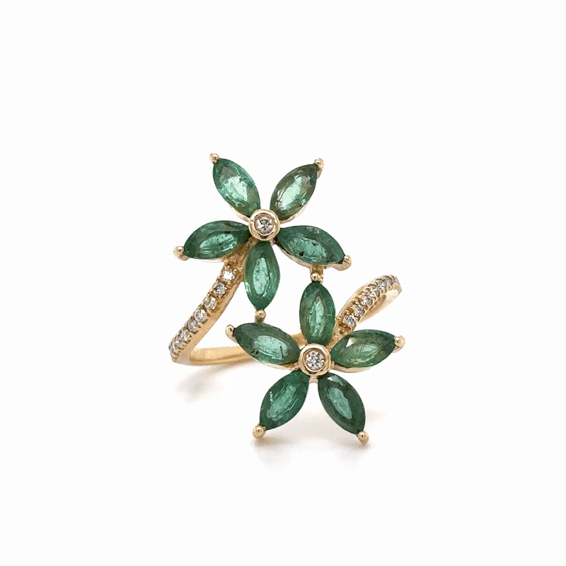 Anillo De Oro Amarillo De 14 Quilates Con Esmeraldas Y Diamantes 2.43 Ct.