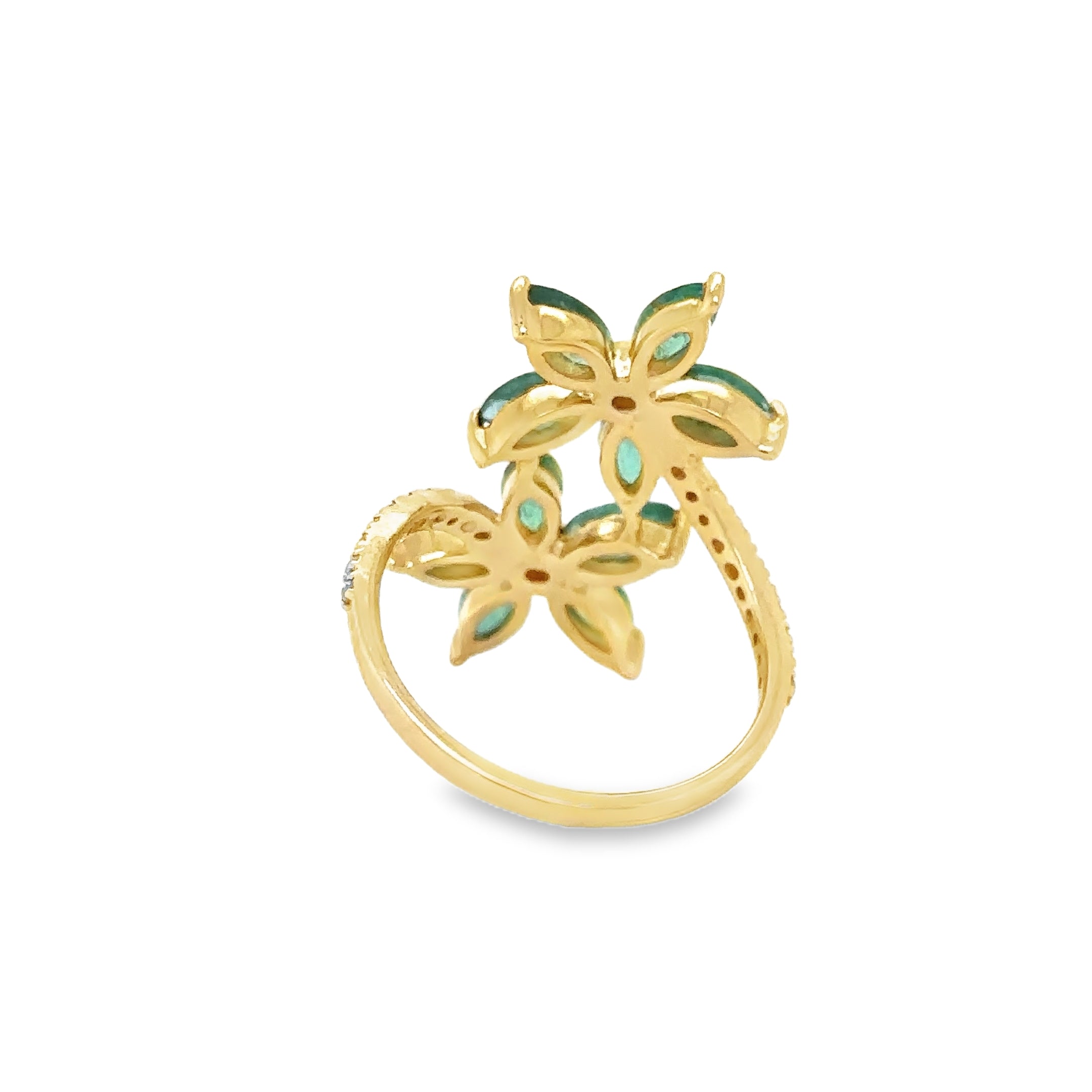 Anillo De Oro Amarillo De 14 Quilates Con Esmeraldas Y Diamantes 2.43 Ct.