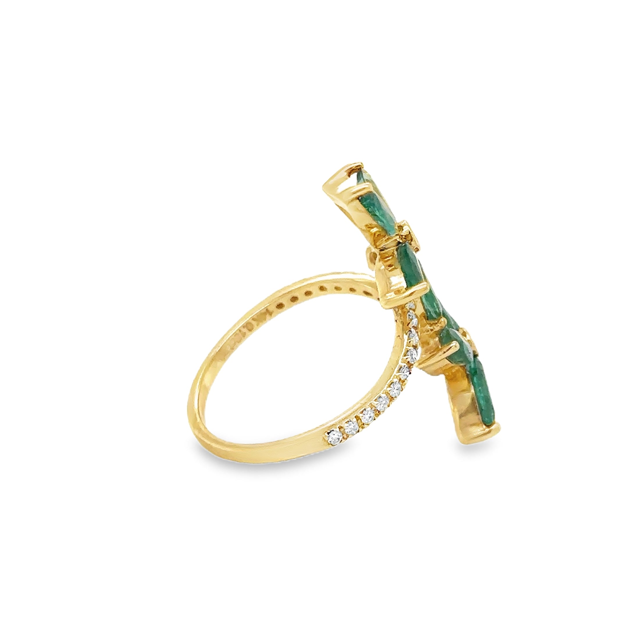 Anillo De Oro Amarillo De 14 Quilates Con Esmeraldas Y Diamantes 2.43 Ct.