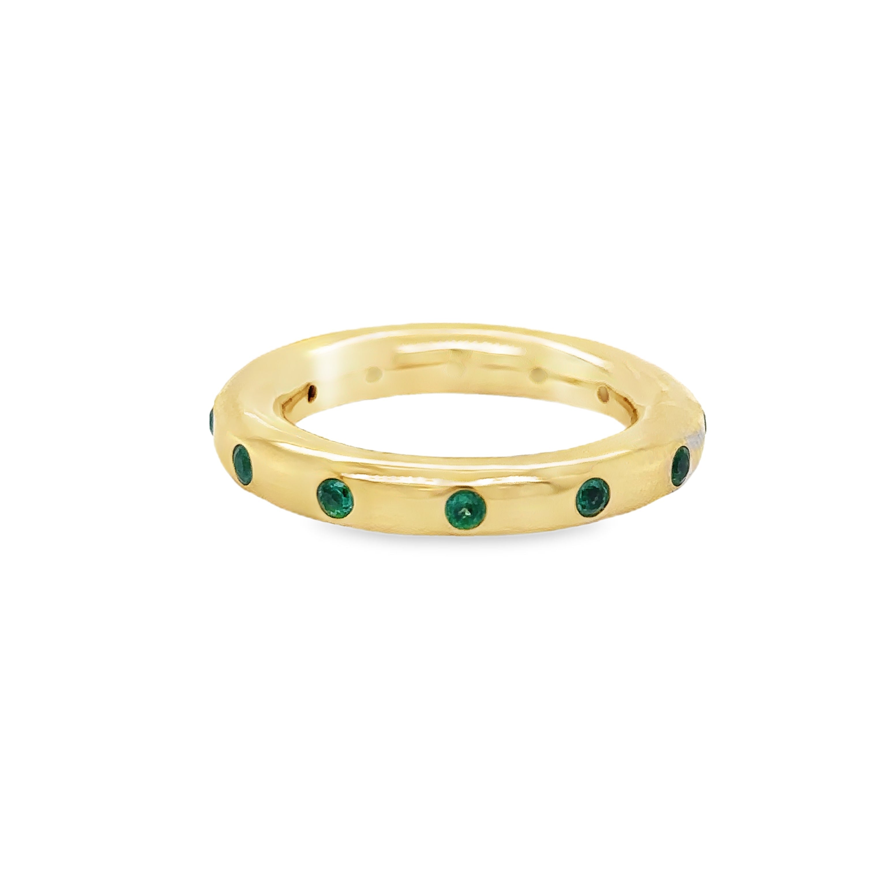 Anillo De Oro Amarillo De 14K Con Esmeralda 0.4 Ct.