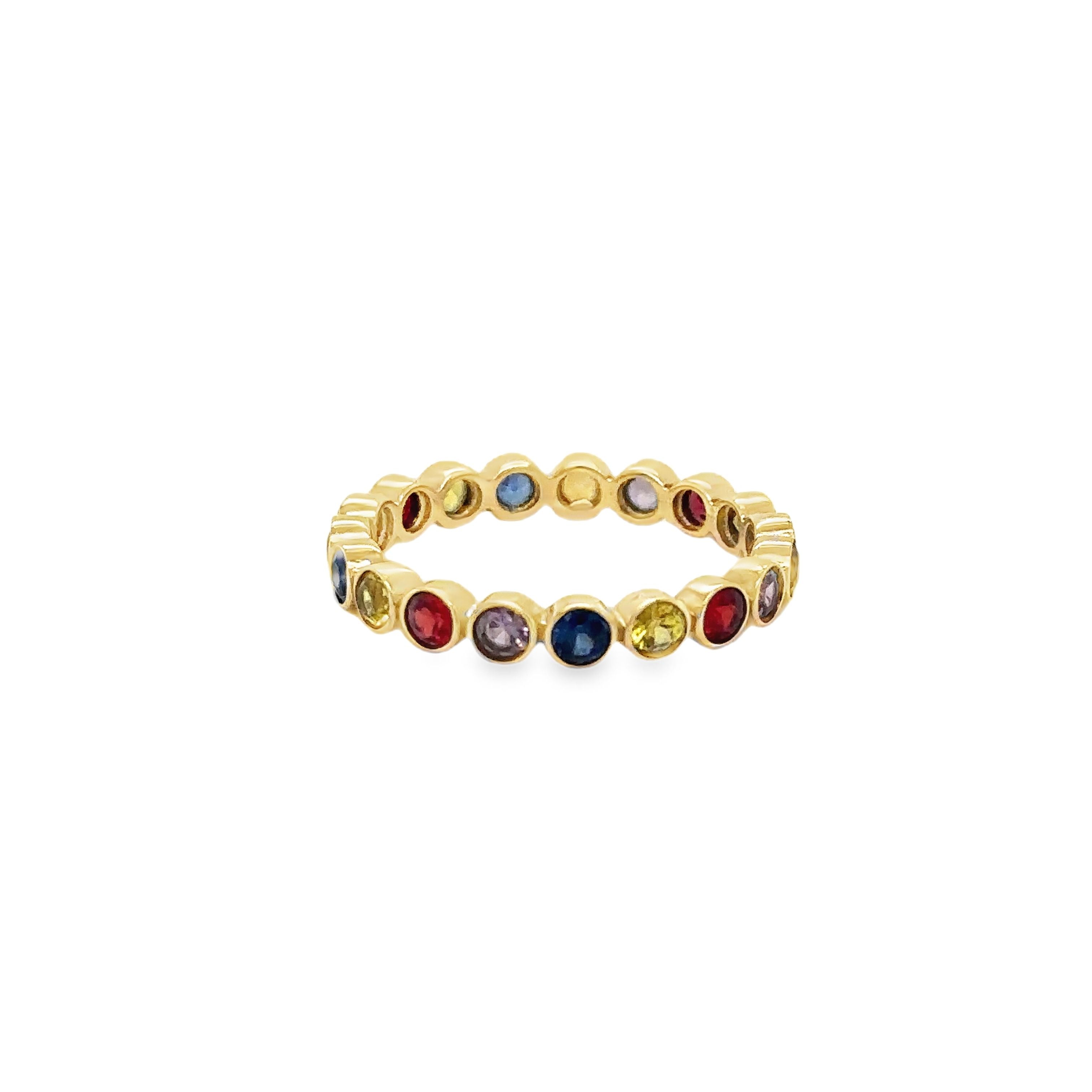 Banda De Bisel Redondo De Zafiro Múltiple De Oro Amarillo De 14Kt 1.3 Ct.