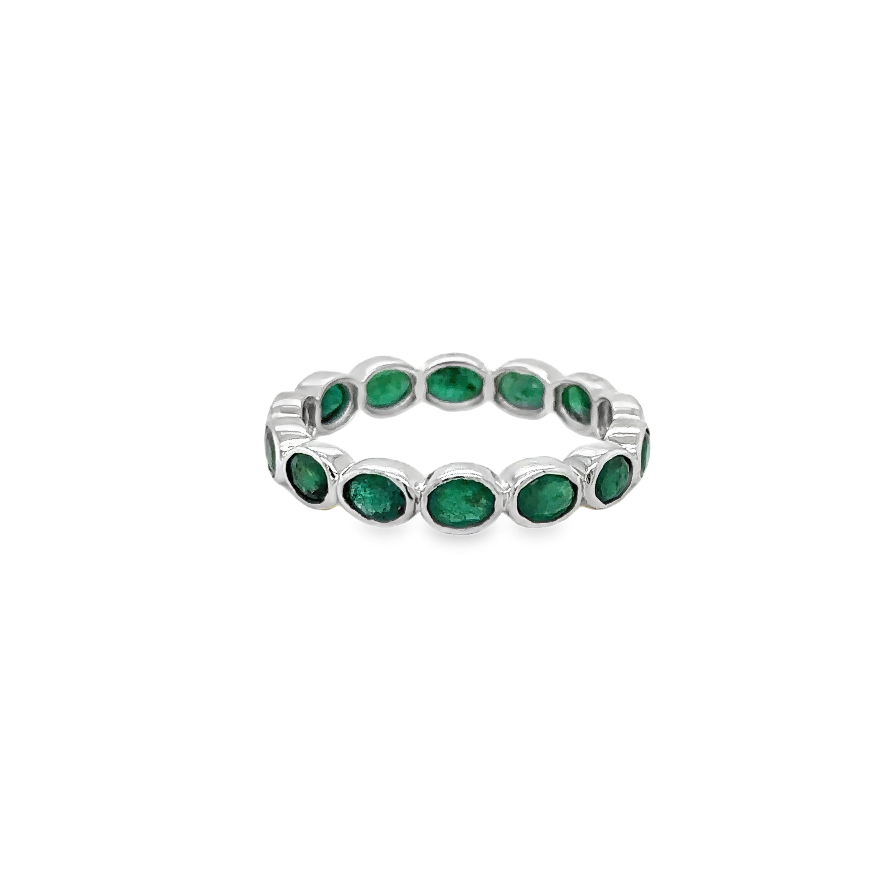 Anillo De Esmeralda De Oro Blanco De 14Kt 1.6 Ct.