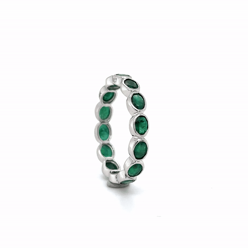 Anillo De Esmeralda De Oro Blanco De 14Kt 1.6 Ct.