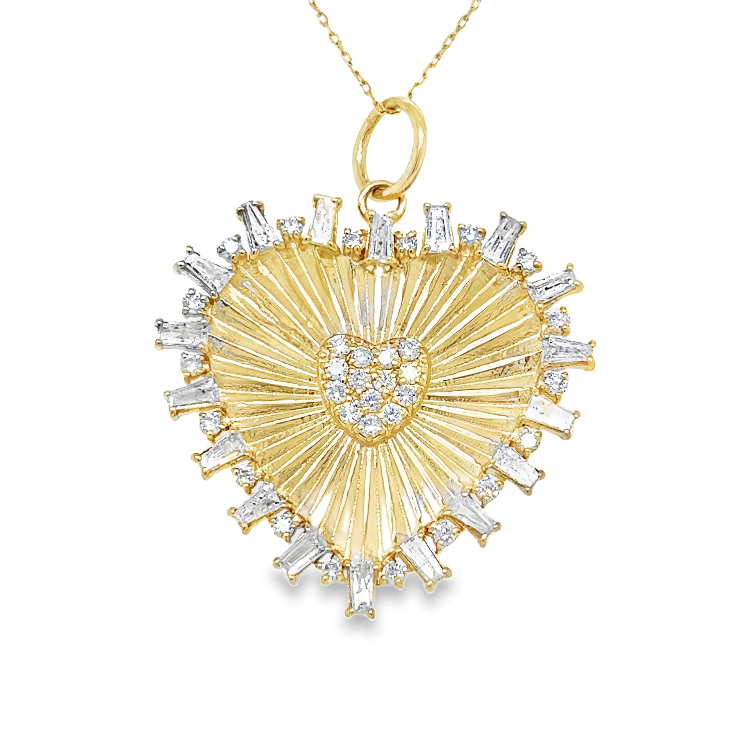 Colgante Corazón De Oro Amarillo De 14 K Con Diamantes