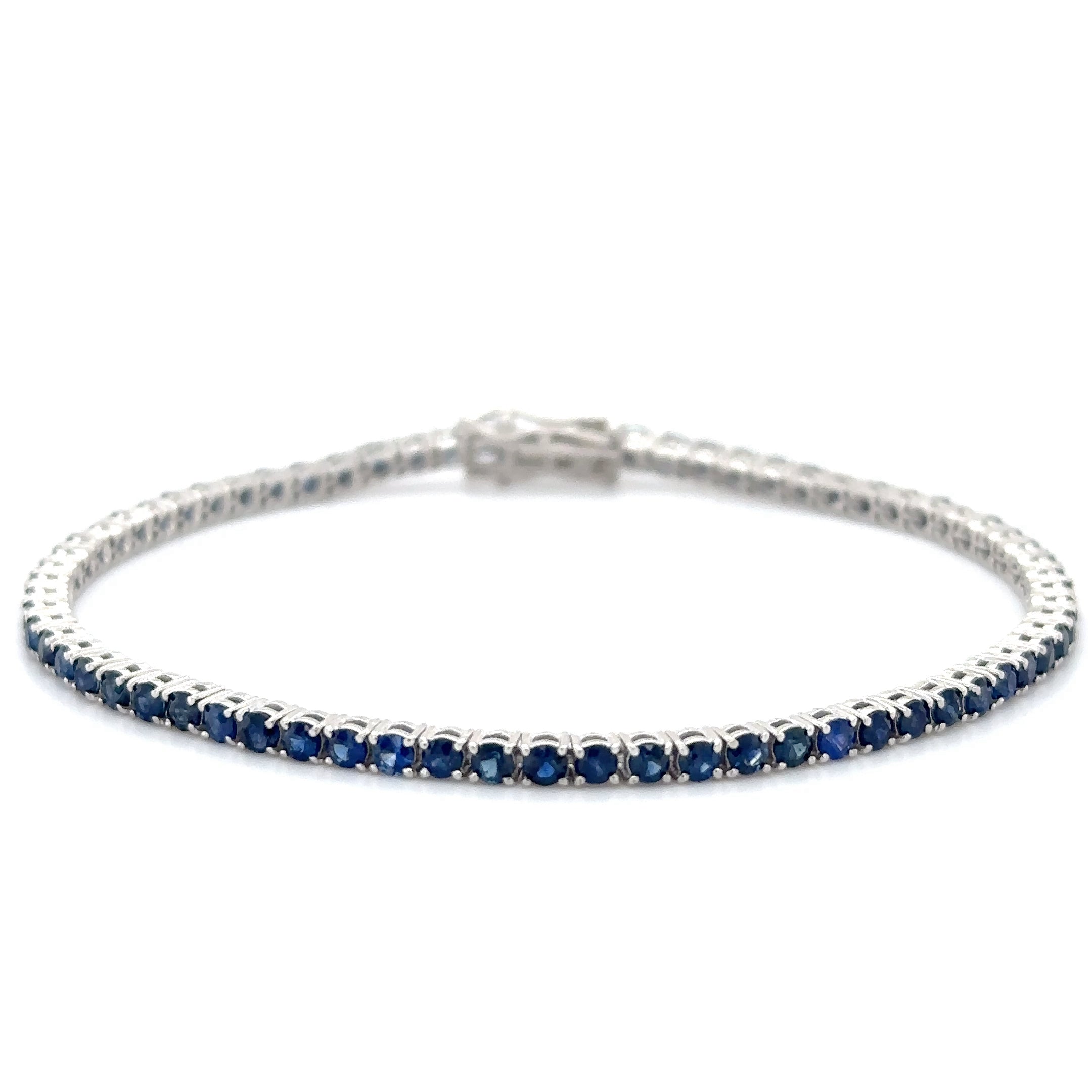 Pulsera De Zafiro De Oro Blanco De 14Kt 3.88 Ct.
