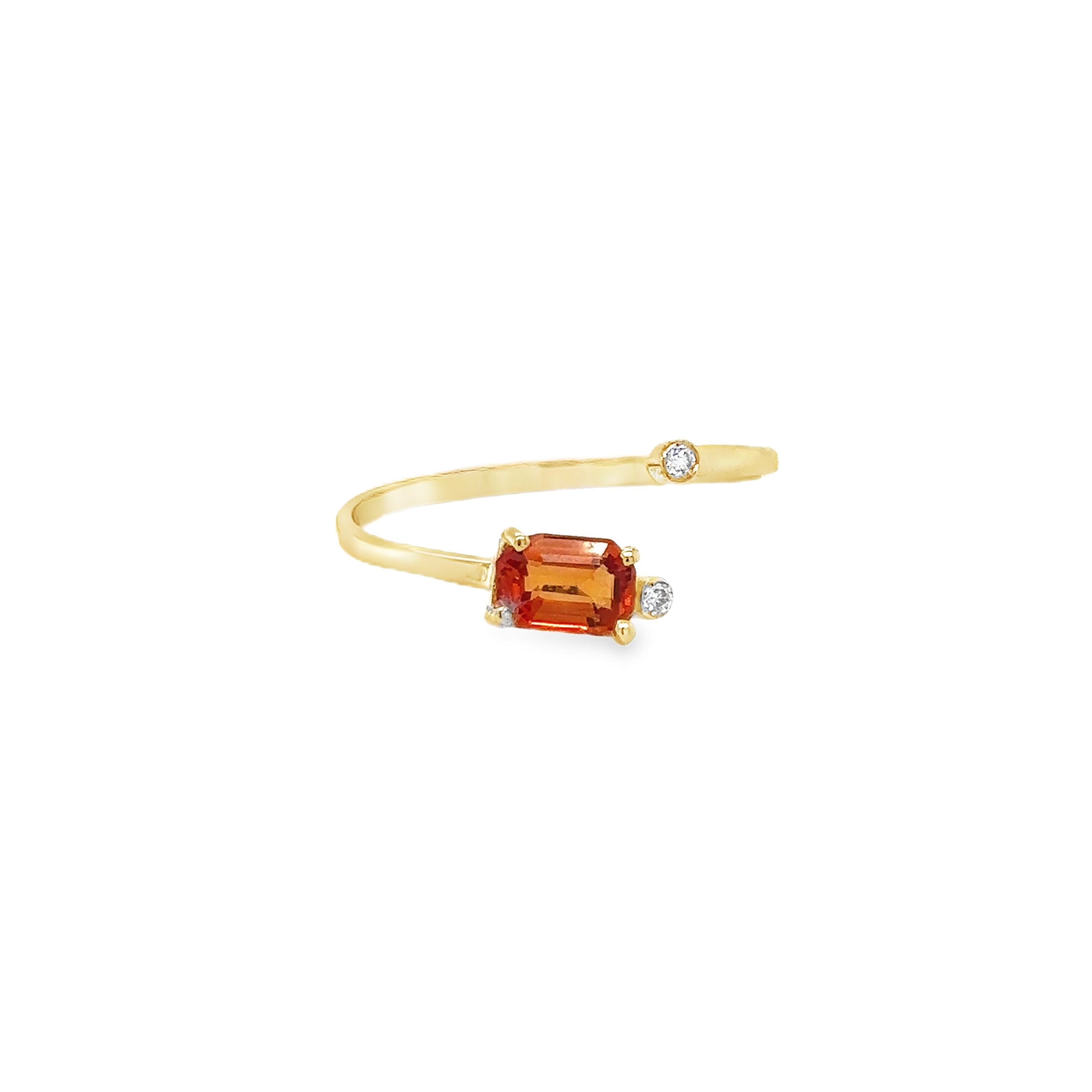 Anillo De Oro Amarillo De 14 Quilates Zafiro Naranja Y Diamantes 0.75 Ct.