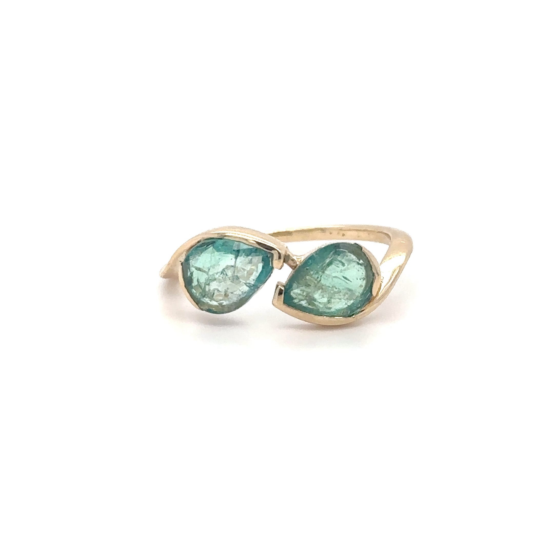 Anillo De Oro Amarillo De 14 Quilates Con Esmeralda 1.88 Ct.