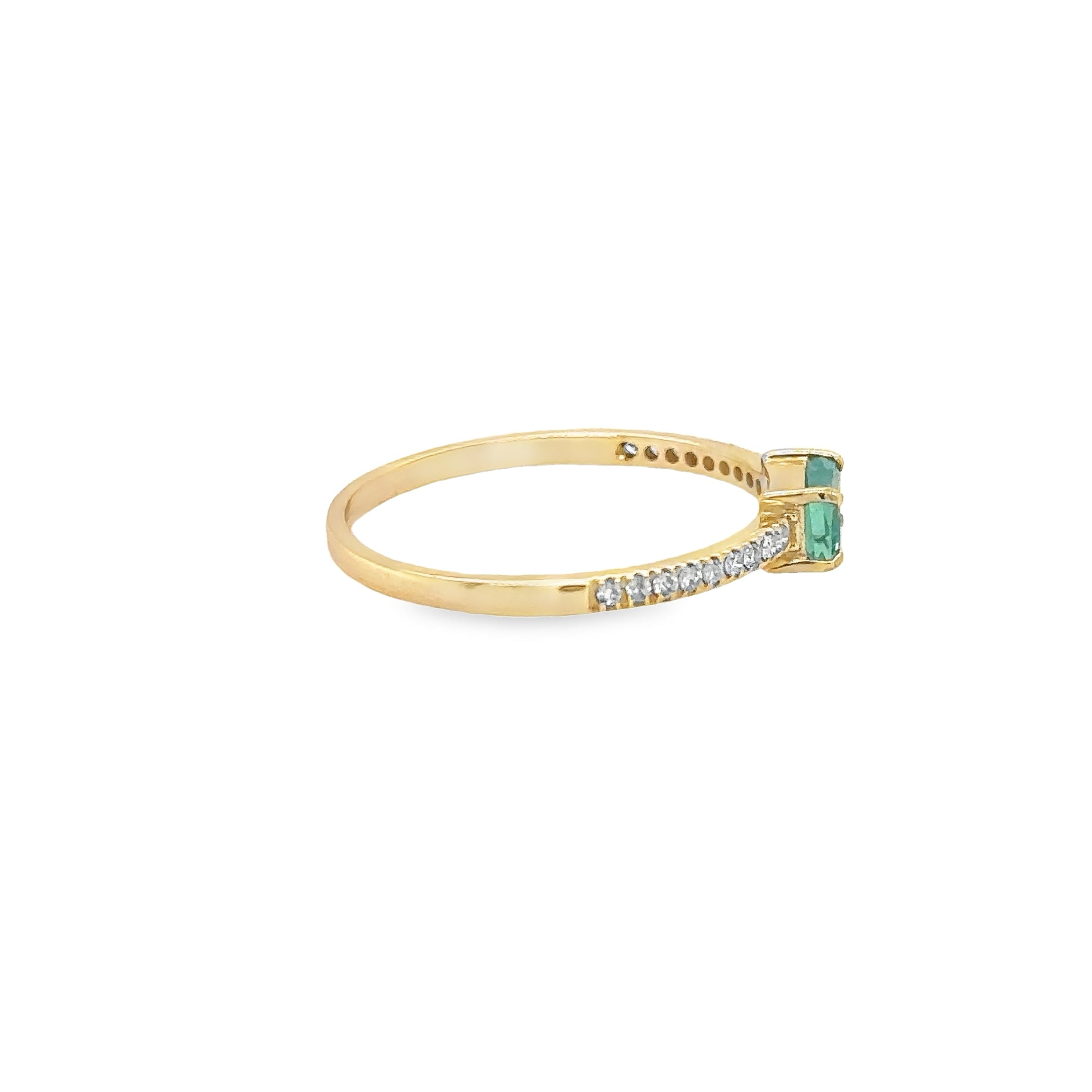 Anillo De Oro Amarillo De 14 Quilates Con Esmeraldas Y Diamantes 0.52 Ct.