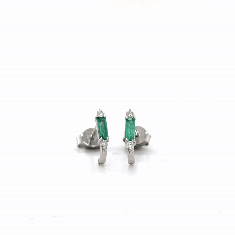 Pendiente De Oro Blanco De 18 Quilates Con Esmeraldas Y Diamantes 0.34 Ct.