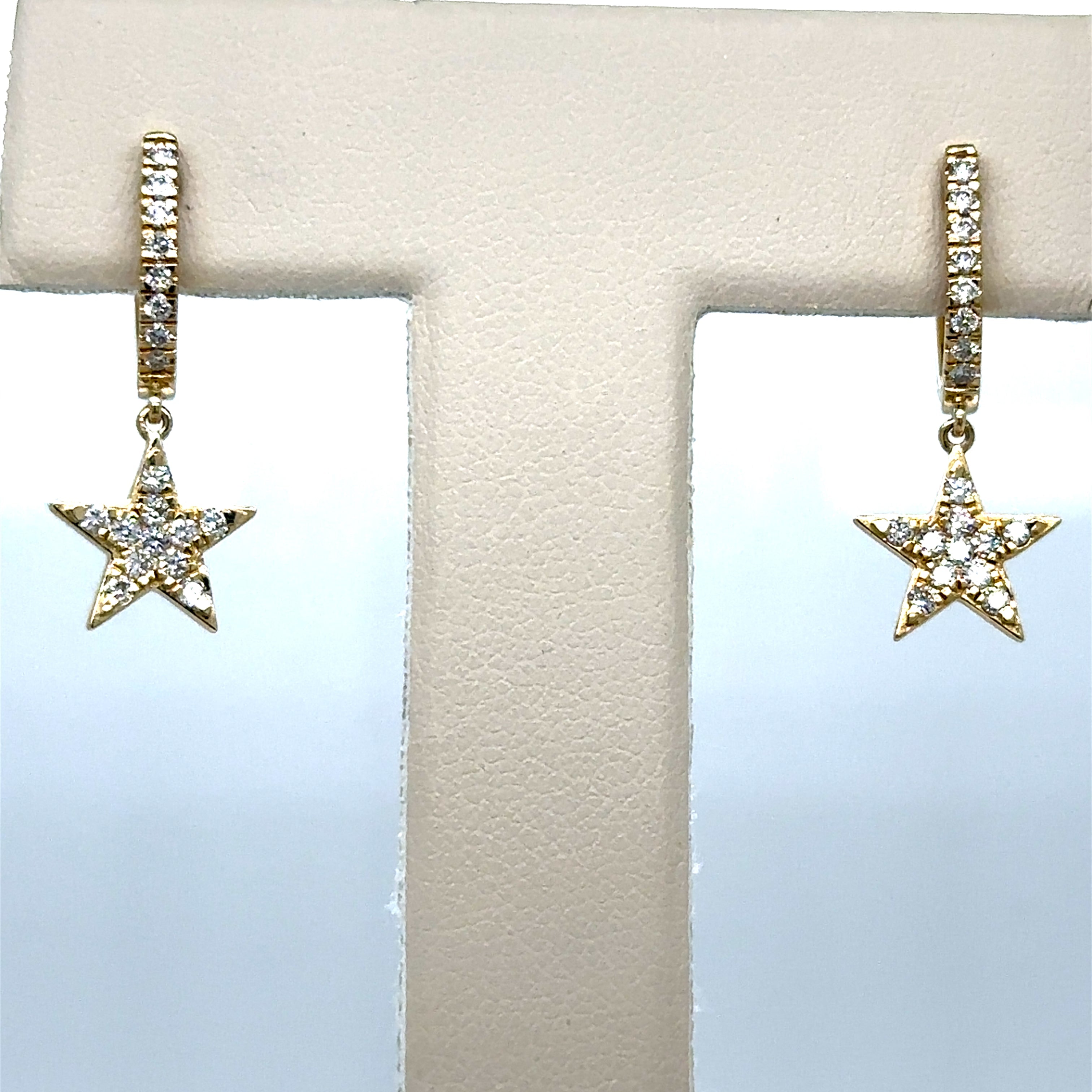 Pendiente Estrella Diamante Oro Amarillo De 14Kt 0.48 Ct.