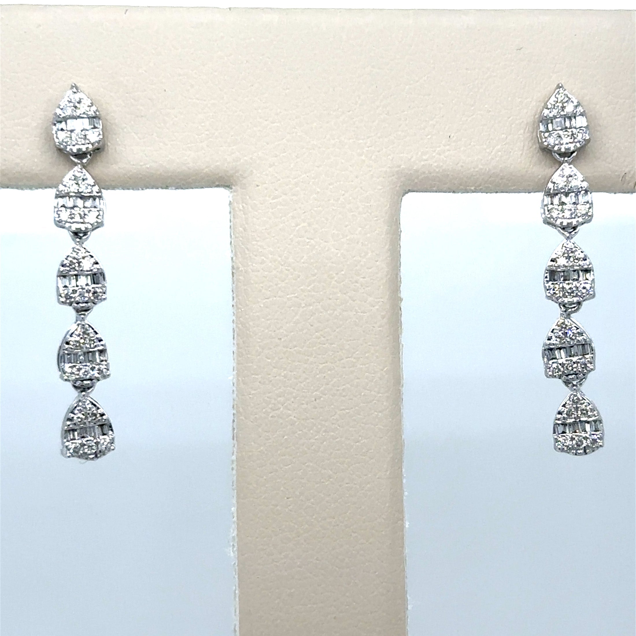 14Kt Yellow Gold Diamond Earrings, 0.49 CT