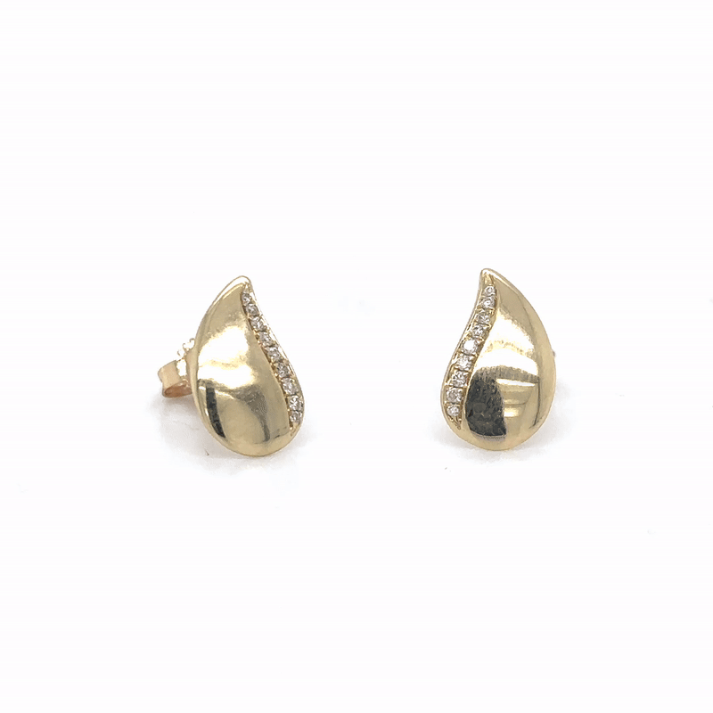 Pendientes En Oro Amarillo De 14K Con Lágrima Y Diamantes  0.07 TCW.