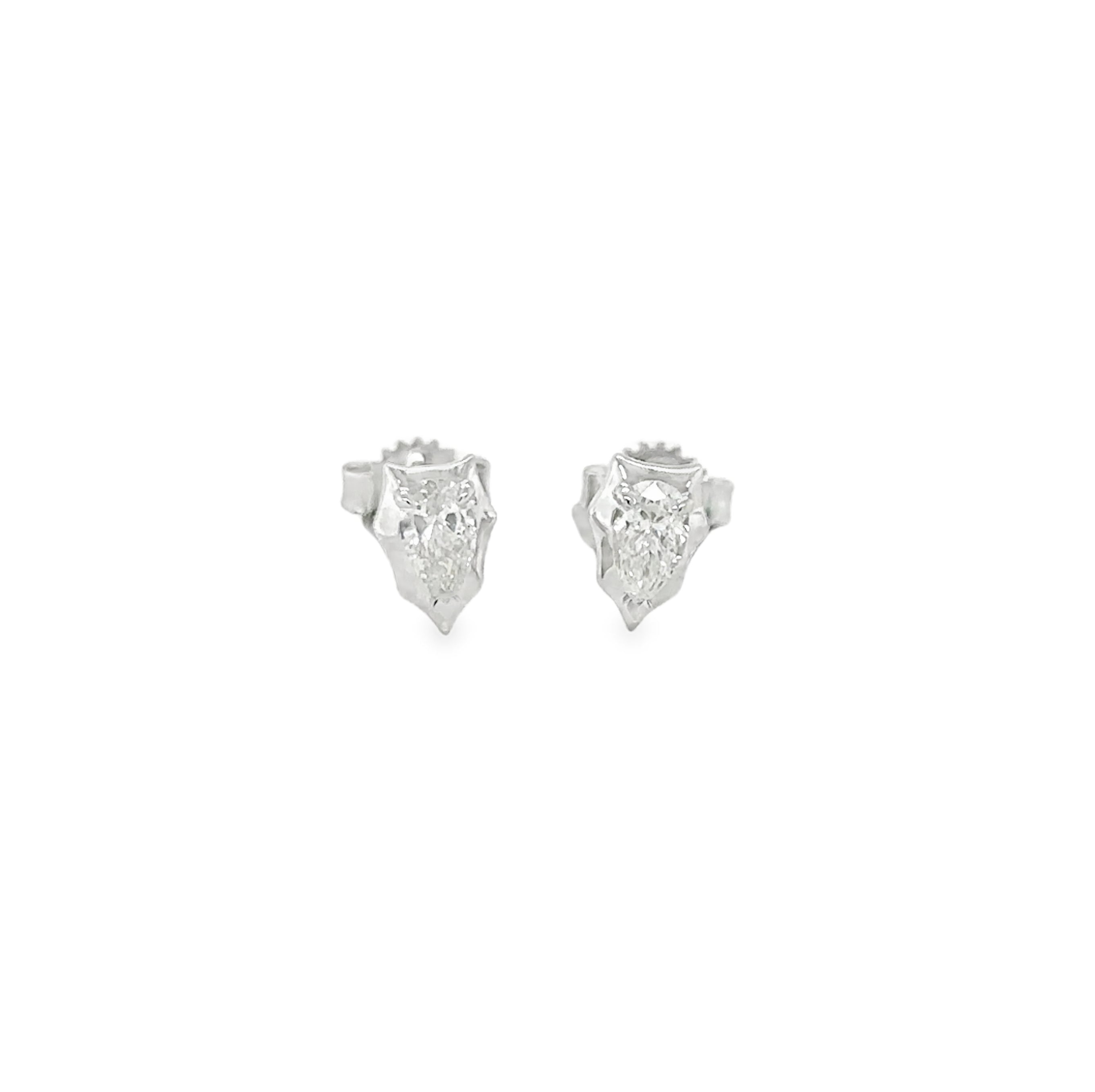 Pendiente De Diamante En Forma De Pera De Oro Blanco De 14 Kt 0.27 Ct.