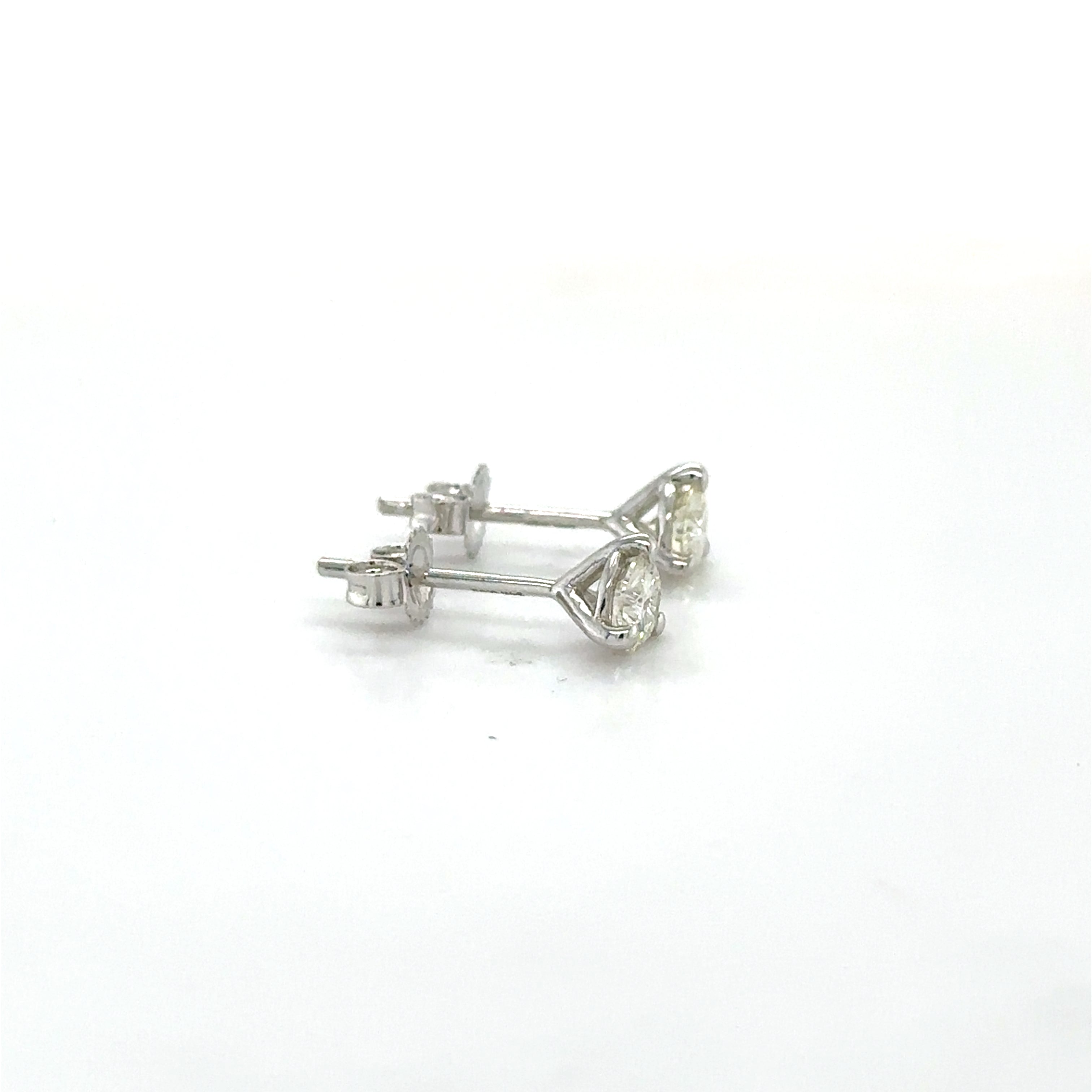 Pendientes De Diamantes De Oro Blanco De 14K 0.61 Ct.