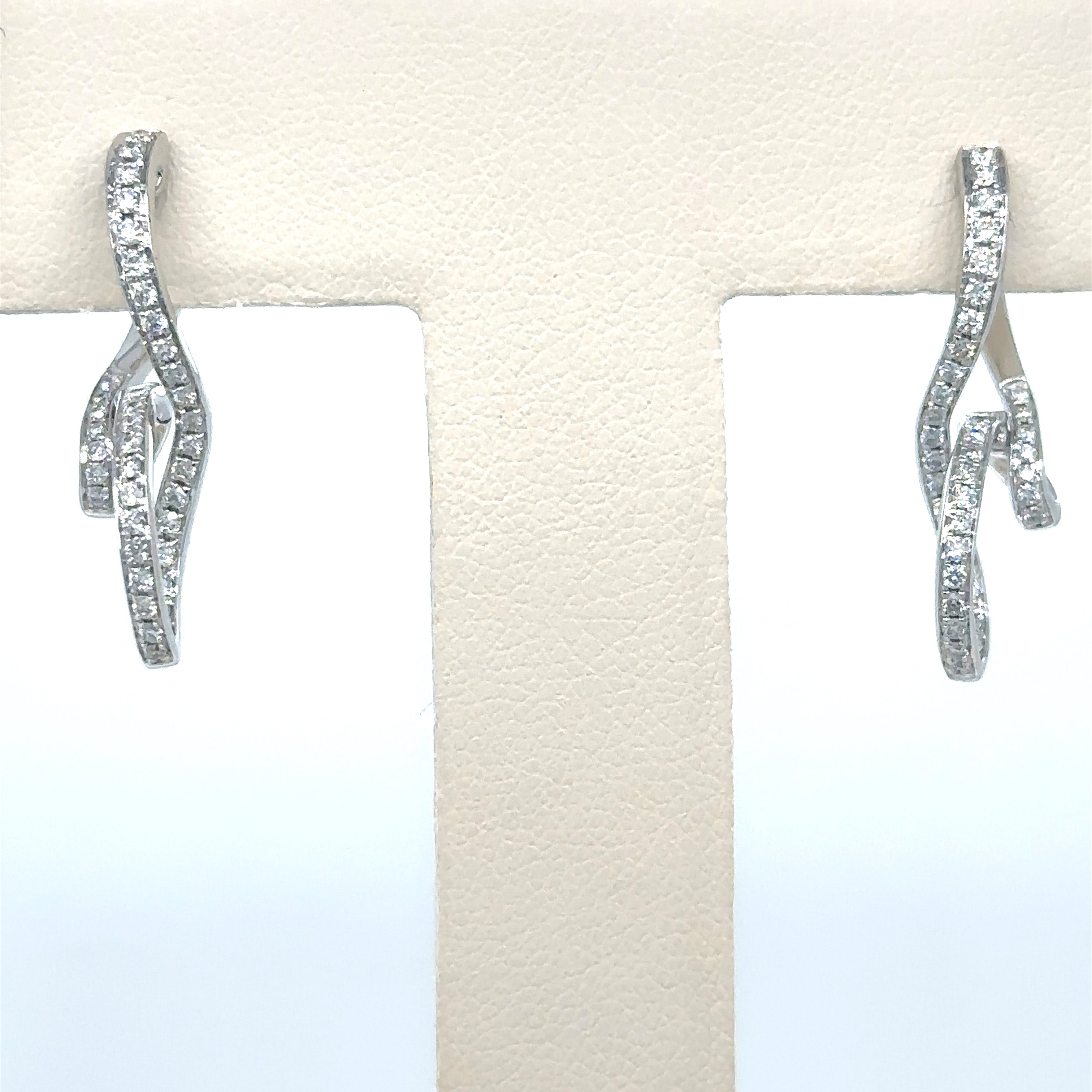 Pendiente De Diamantes De Oro Blanco De 14K 0.55 Ct.