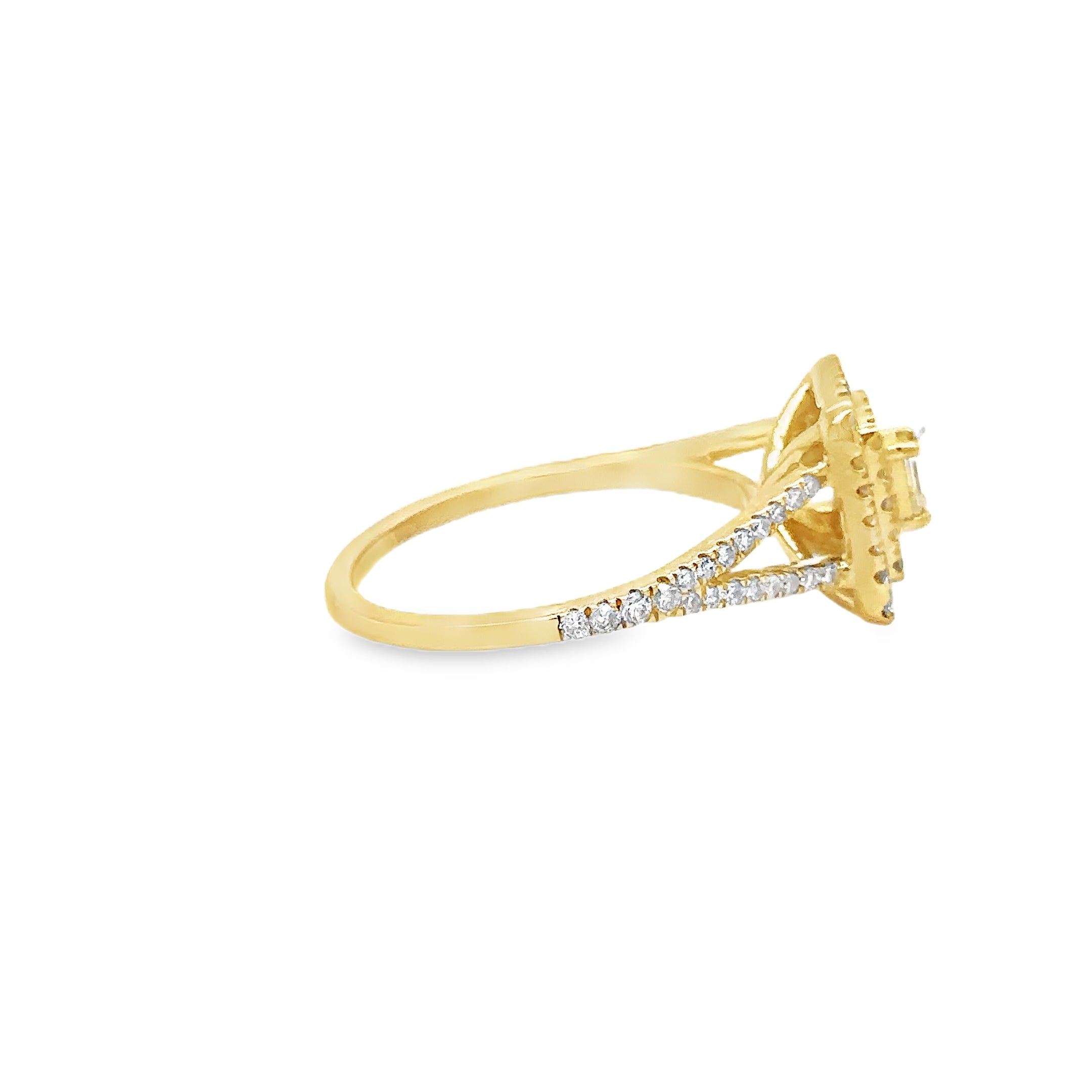 Anillo De Diamantes De Oro Amarillo De 14K 0.71 Ct.