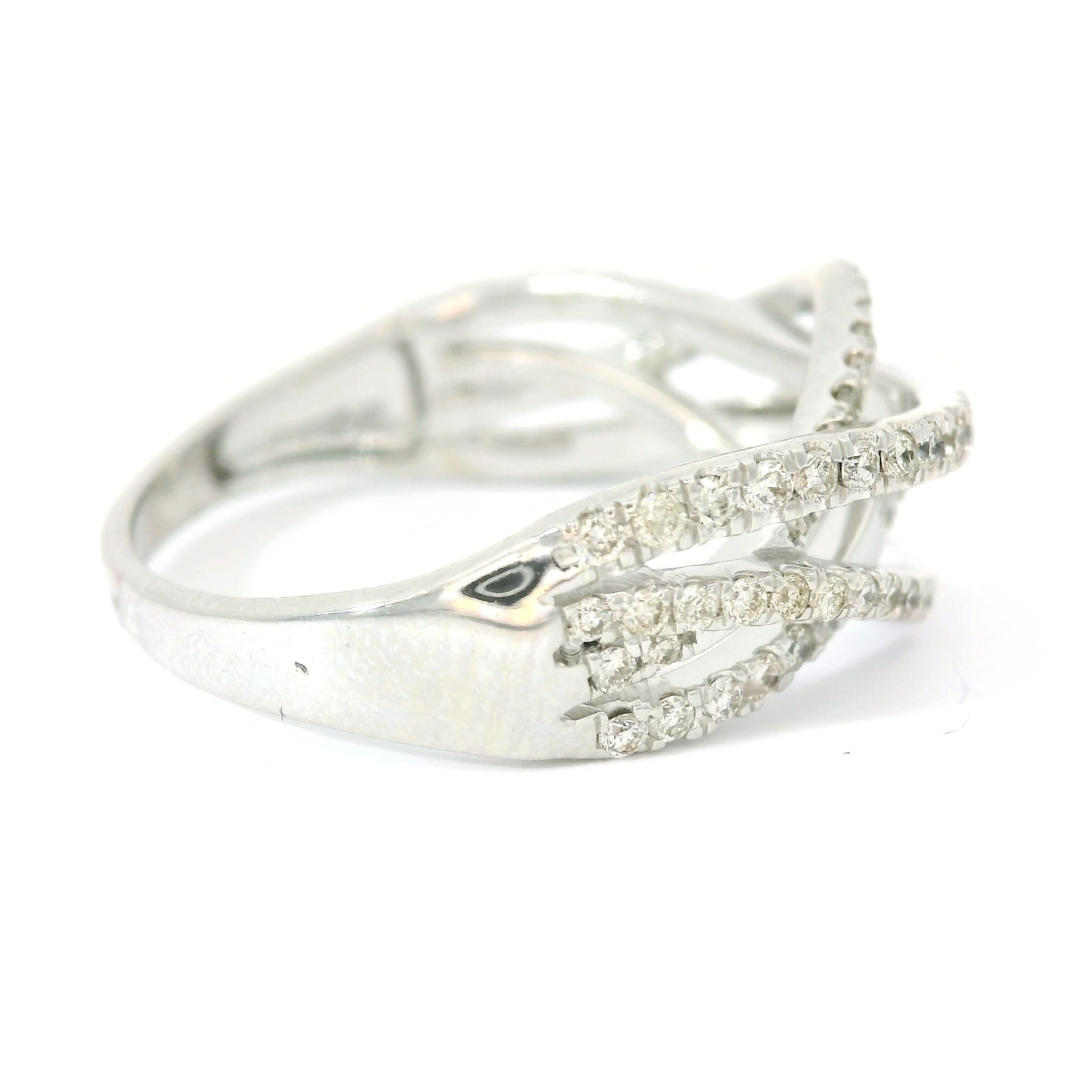 Anillo De Diamantes Blancos 0.67 Ct.