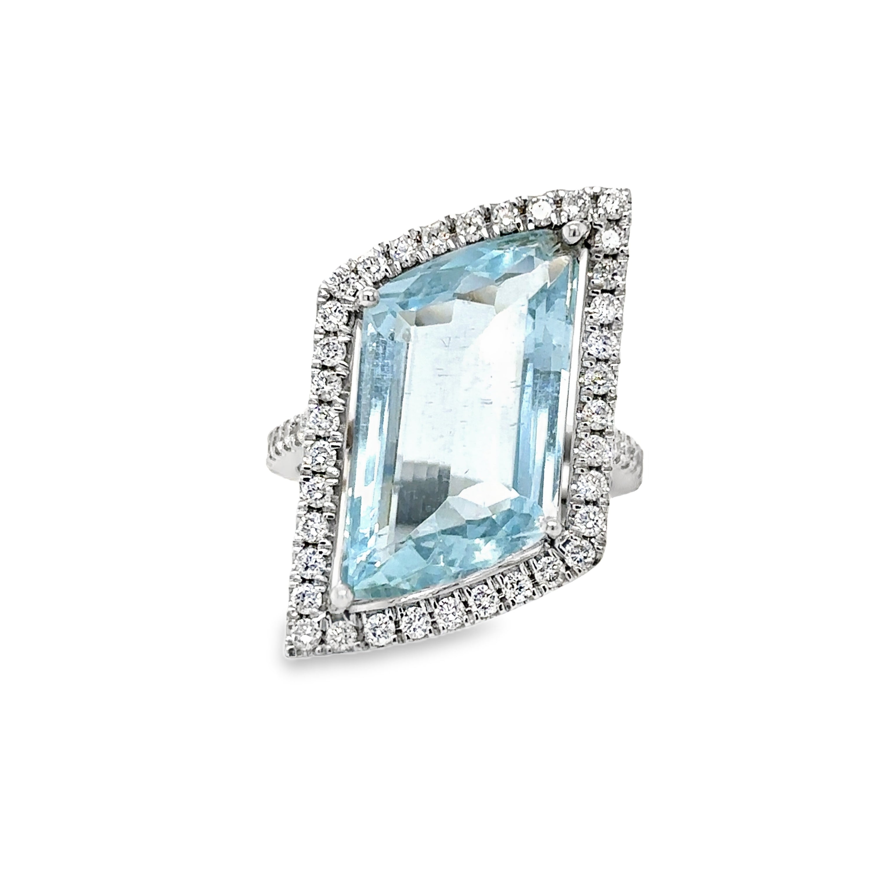 Anillo De Diamantes Y Aguamarina De Oro Blanco De 14K 9.36 Ct.