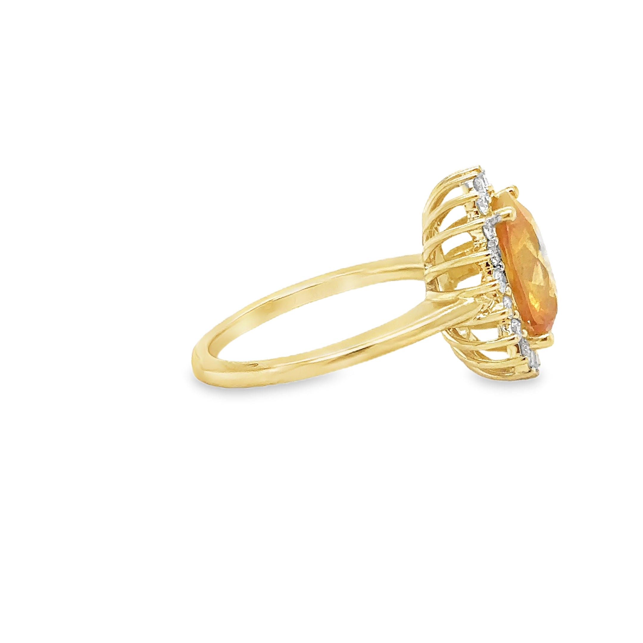 Anillo De Oro Amarillo De 14 Quilates Zafiro Amarillo Y Diamantes 4.6 Ct.