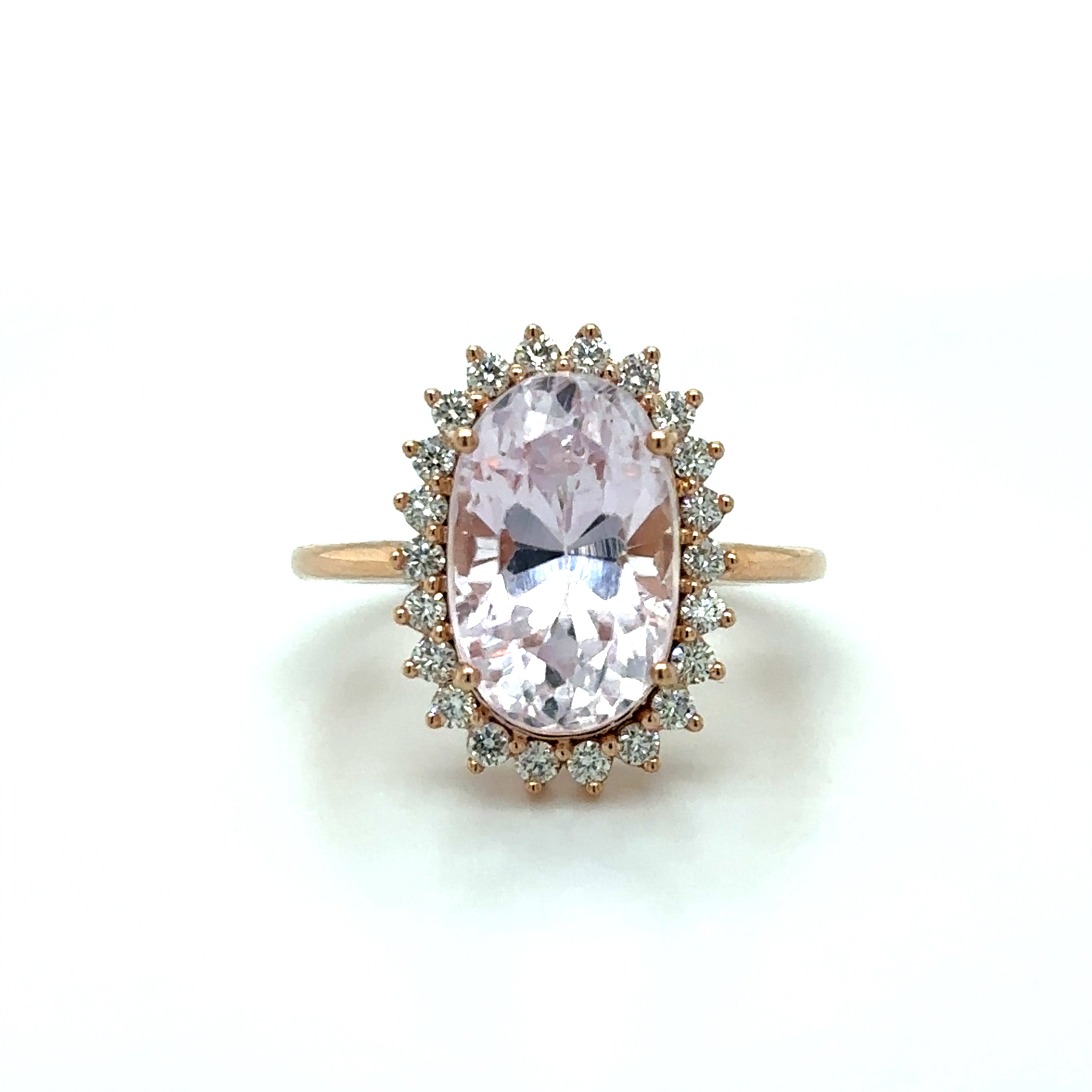 Anillo De Oro Rosa De 14 Quilates Con Kunzita Y Diamantes 7.59 Ct.