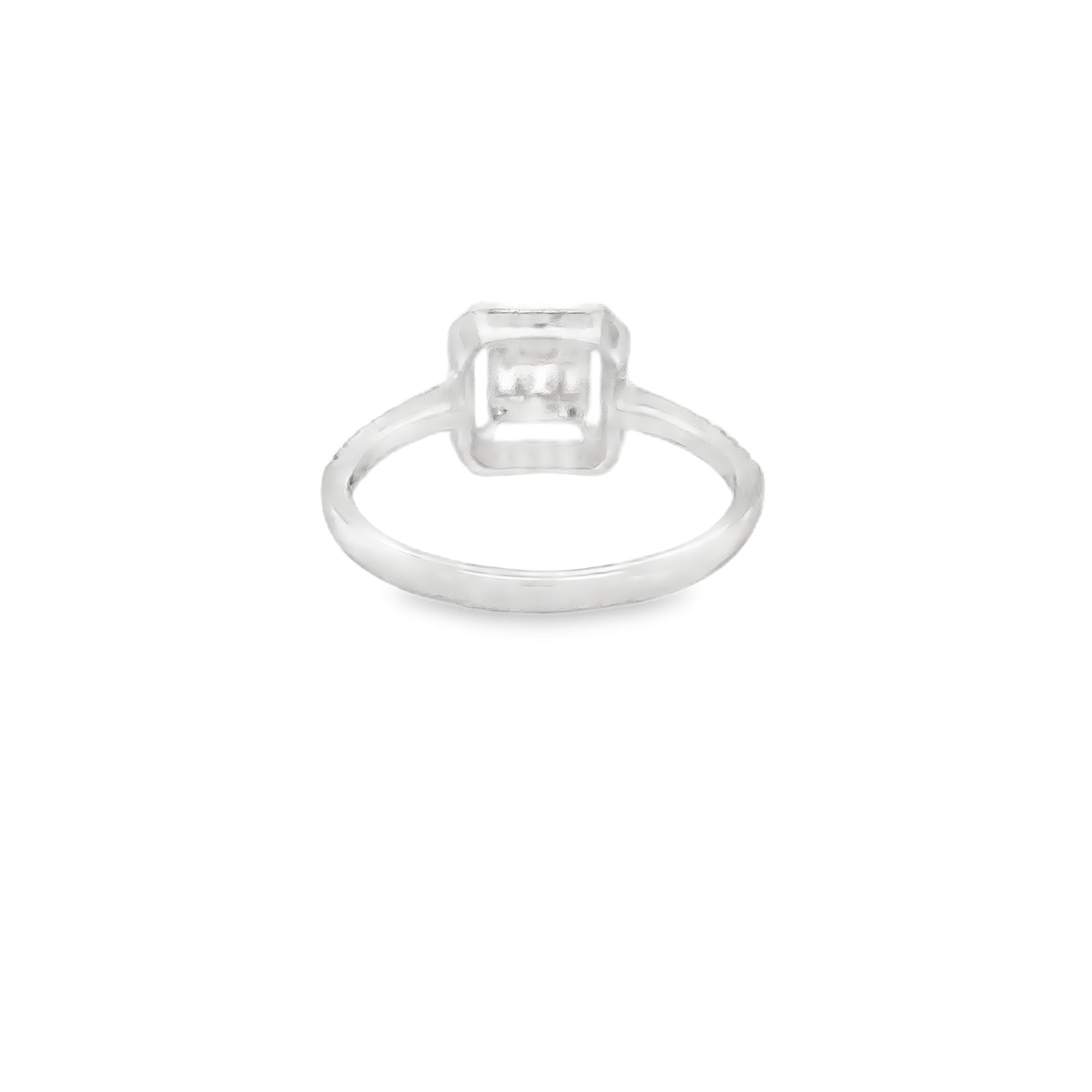 Anillo De Oro Blanco De 14 Quilates Y Diamantes 0.33 Ct.