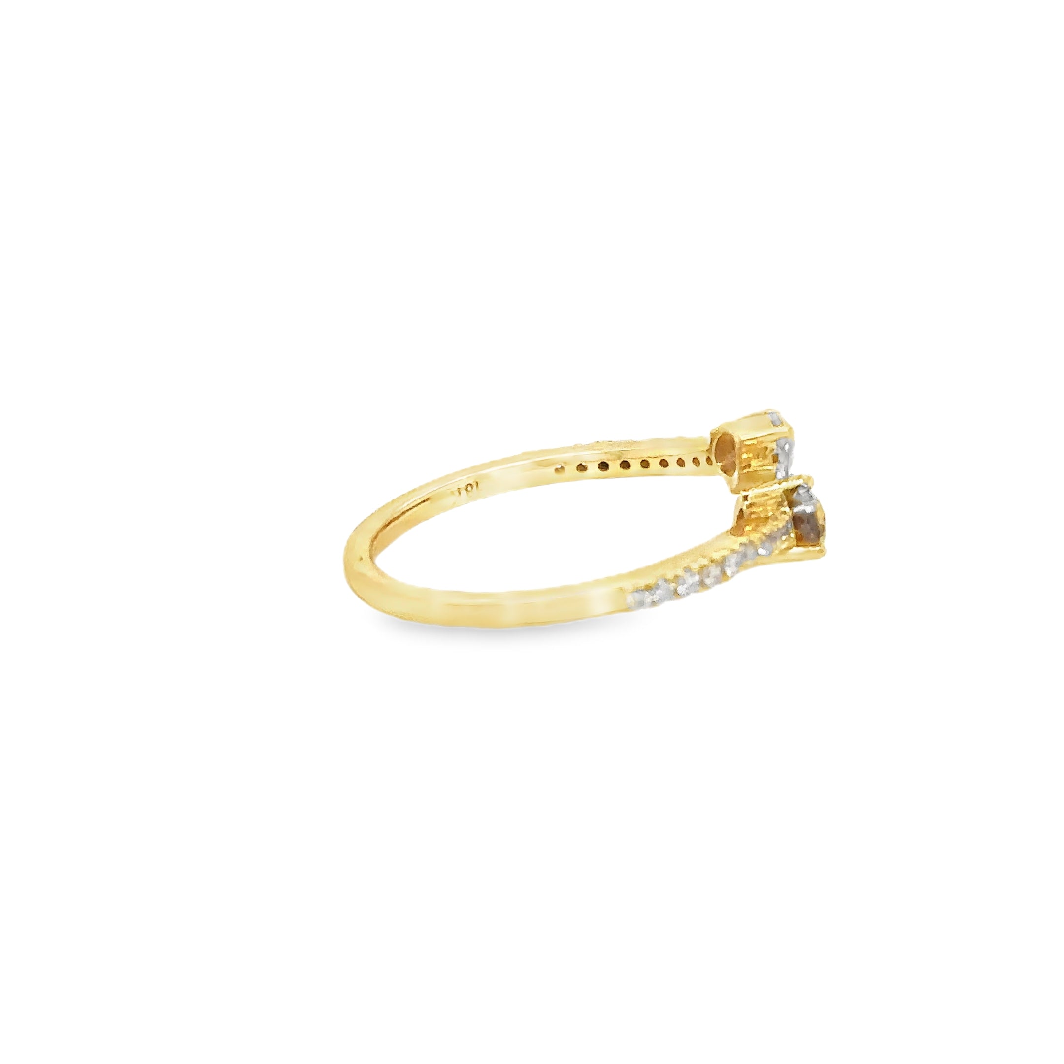 Anillo De Oro Amarillo De 18 K Con Diamantes  0.82 TCW.