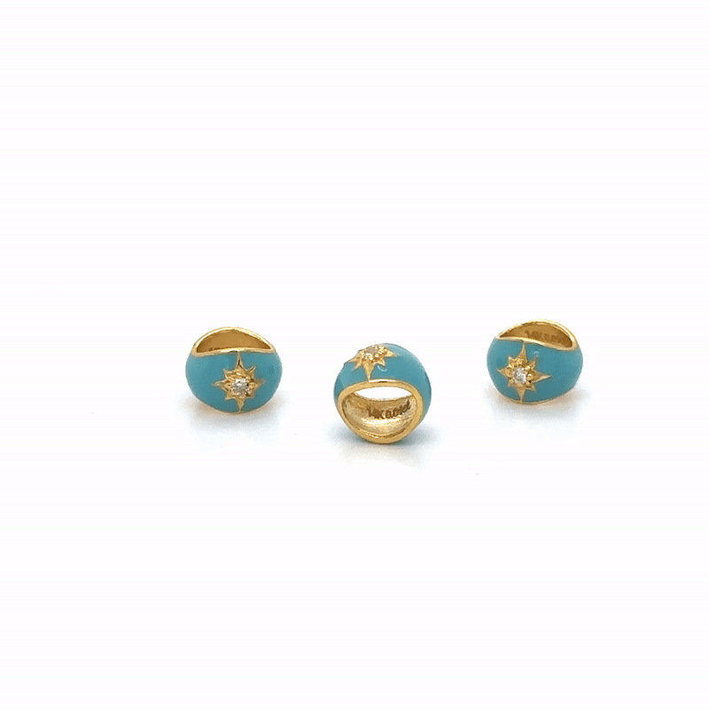 Colgante De Cuentas Ovaladas De Diamantes Y Esmalte De Oro Amarillo De 14K 0.01 Ct.