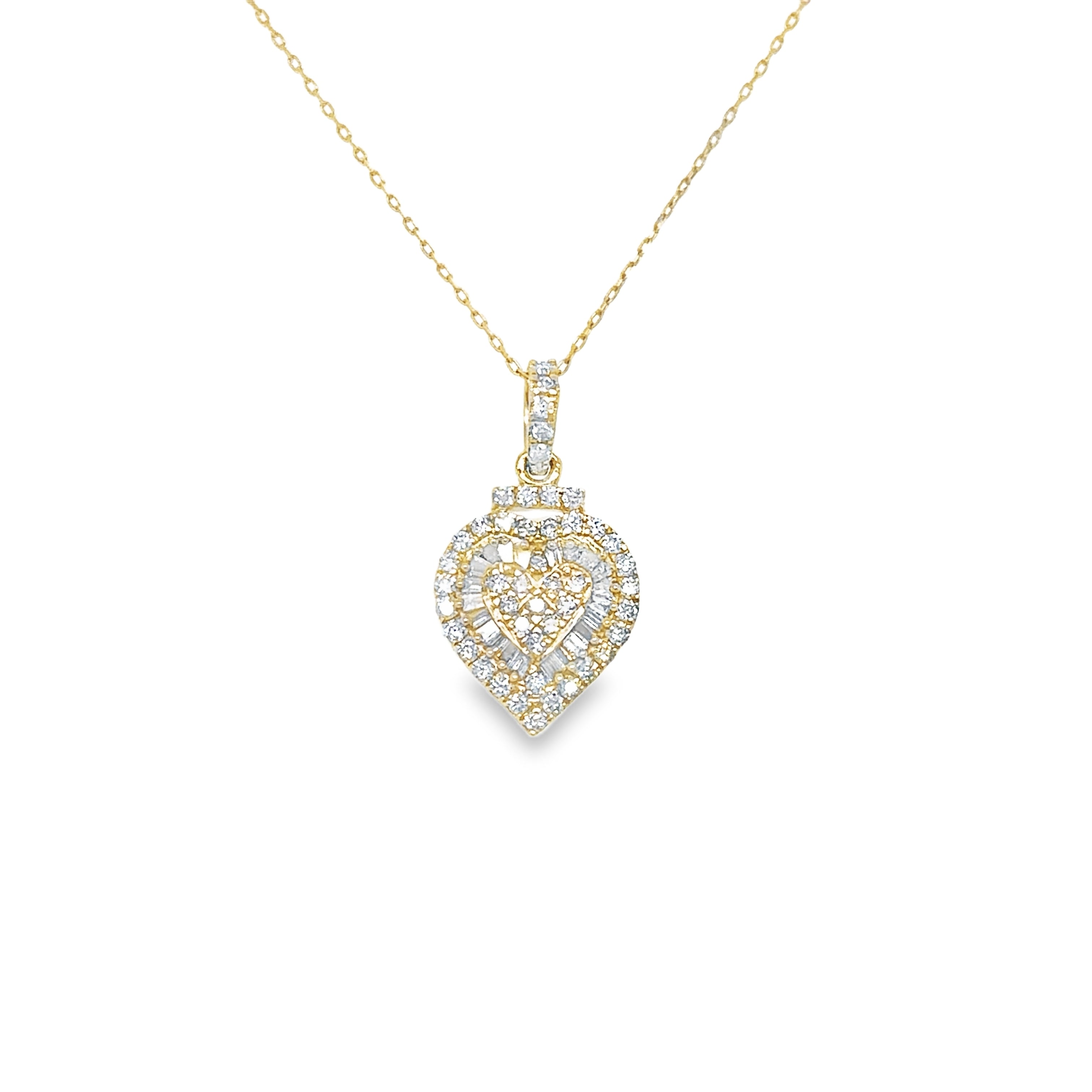 Colgante De Diamantes Corazón De Oro Amarillo De 14Kt 0.38 Ct.
