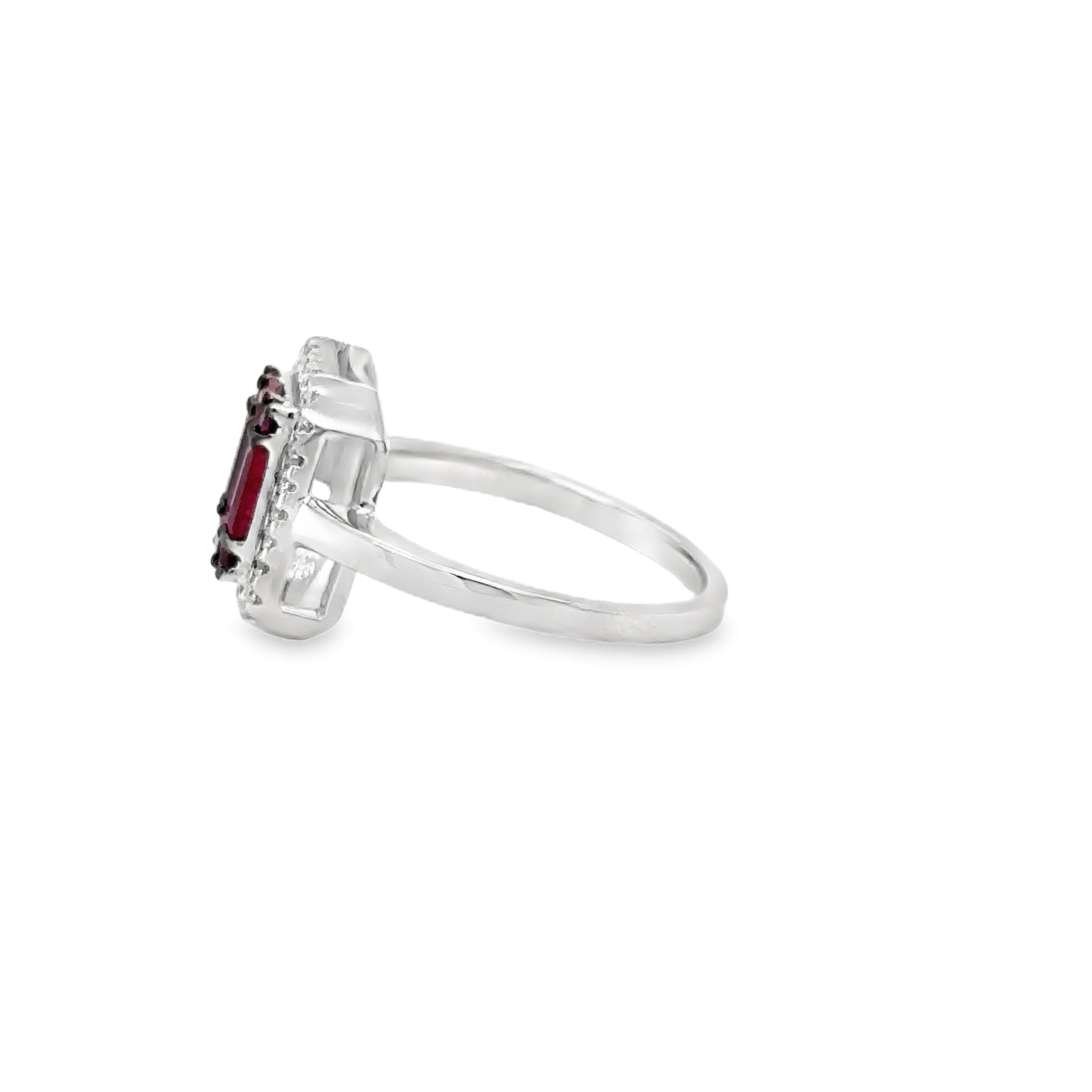 Anillo De Oro Blanco De 14 Quilates Rubí Y Diamantes 1.24 Ct.