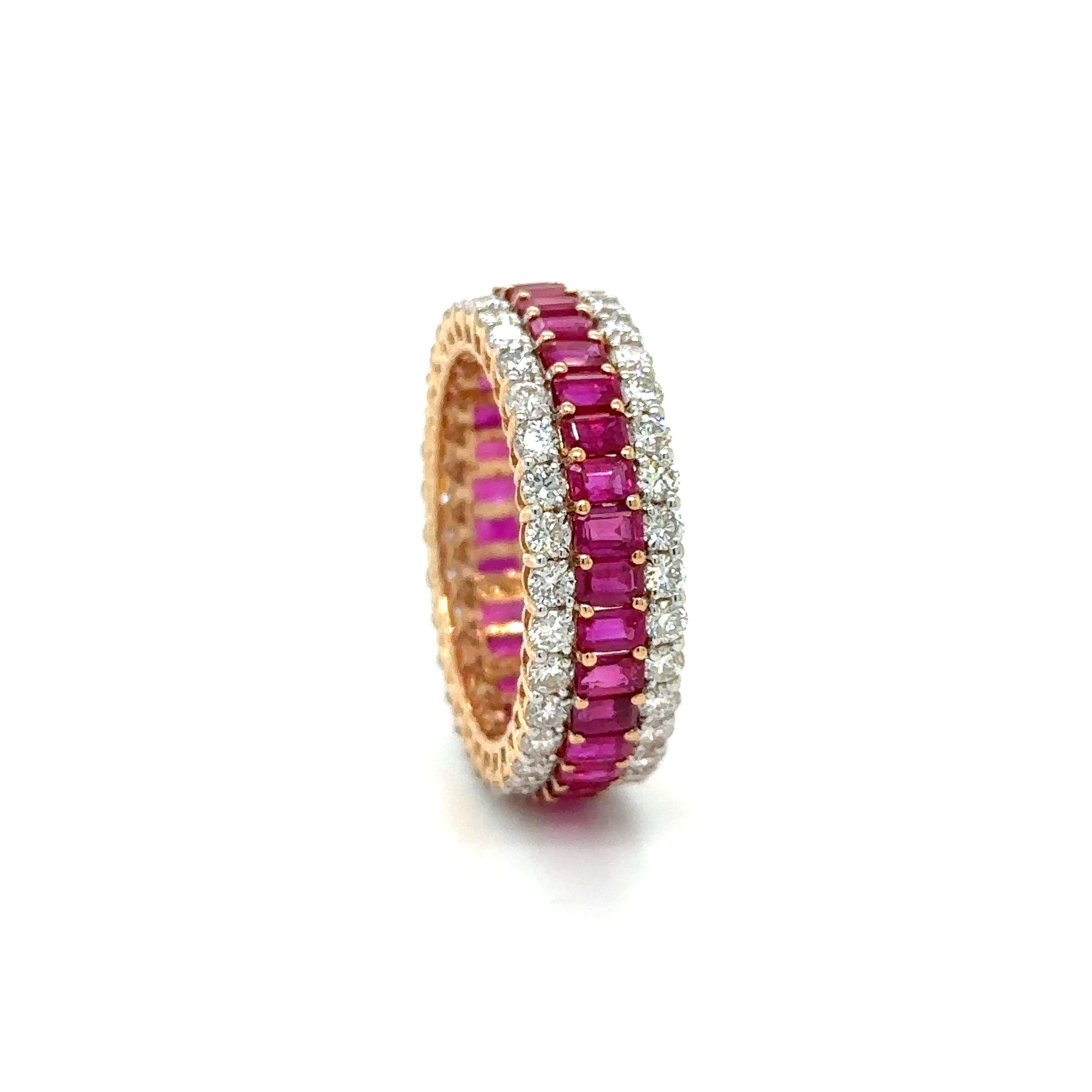 Anillo De Oro Rosa De 18 Quilates Con Rubí Y Diamantes 6.13 Ct.