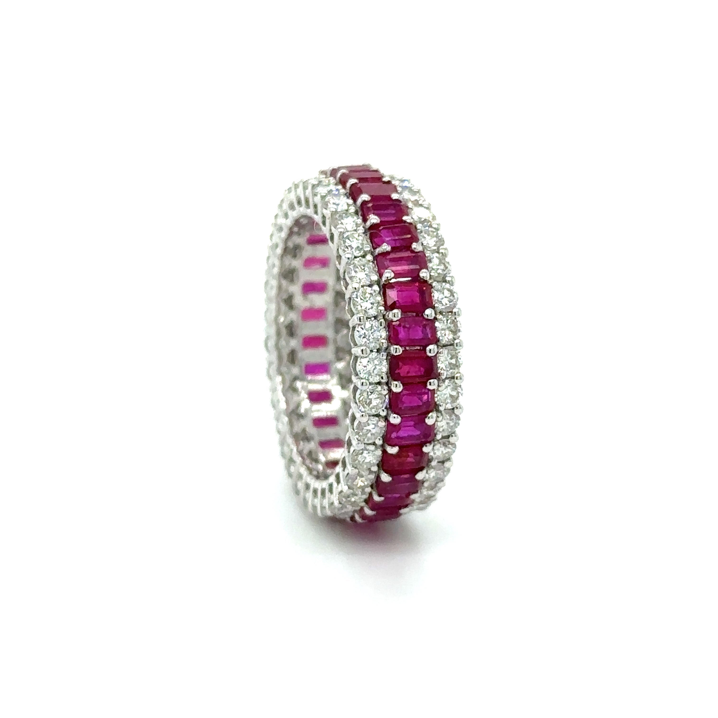 Anillo De Oro Blanco De 18 Quilates Con Rubí Y Diamantes 5.2 Ct.