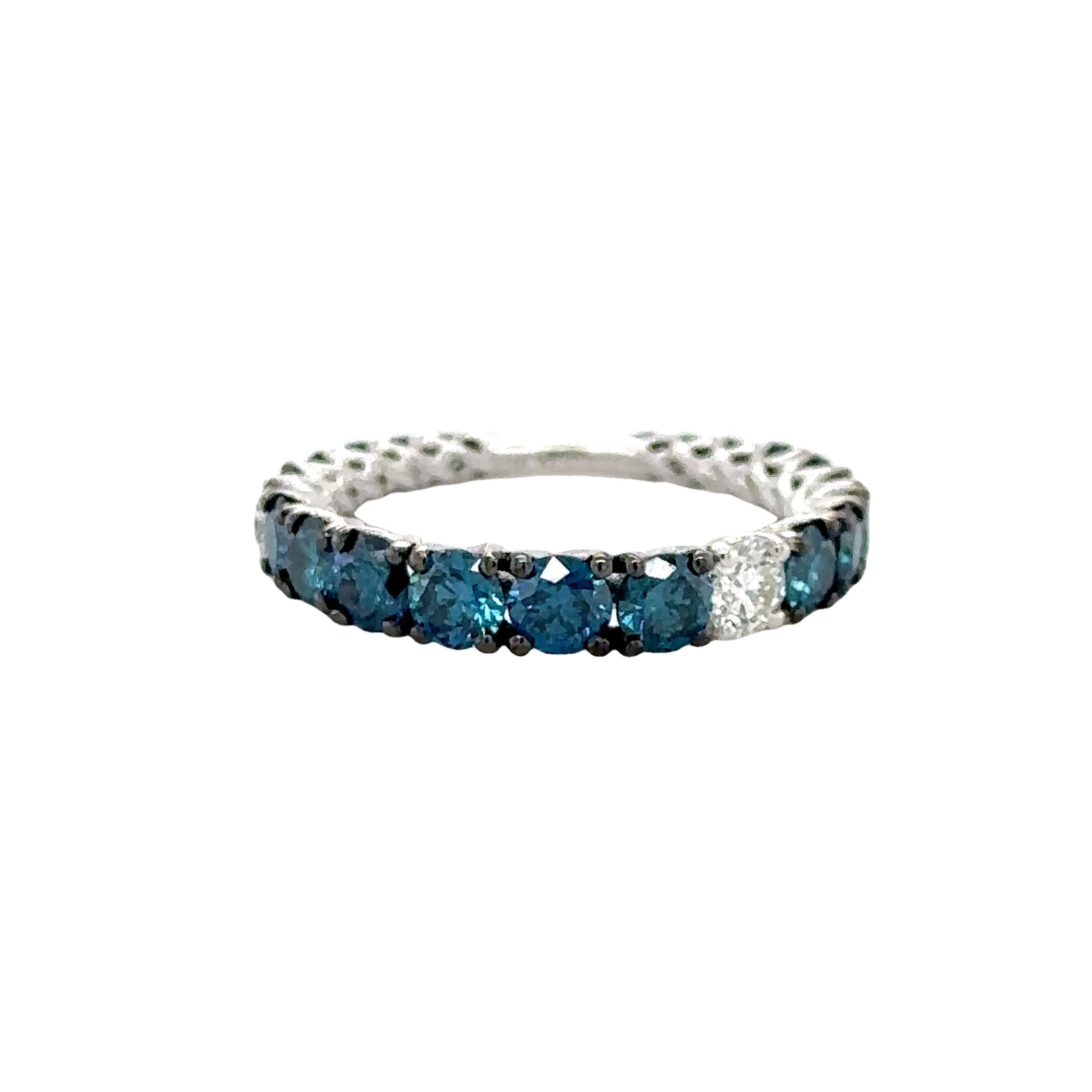Anillo De Diamantes Blancos Y Azules De Oro Blanco De 14K 2.21 Ct.