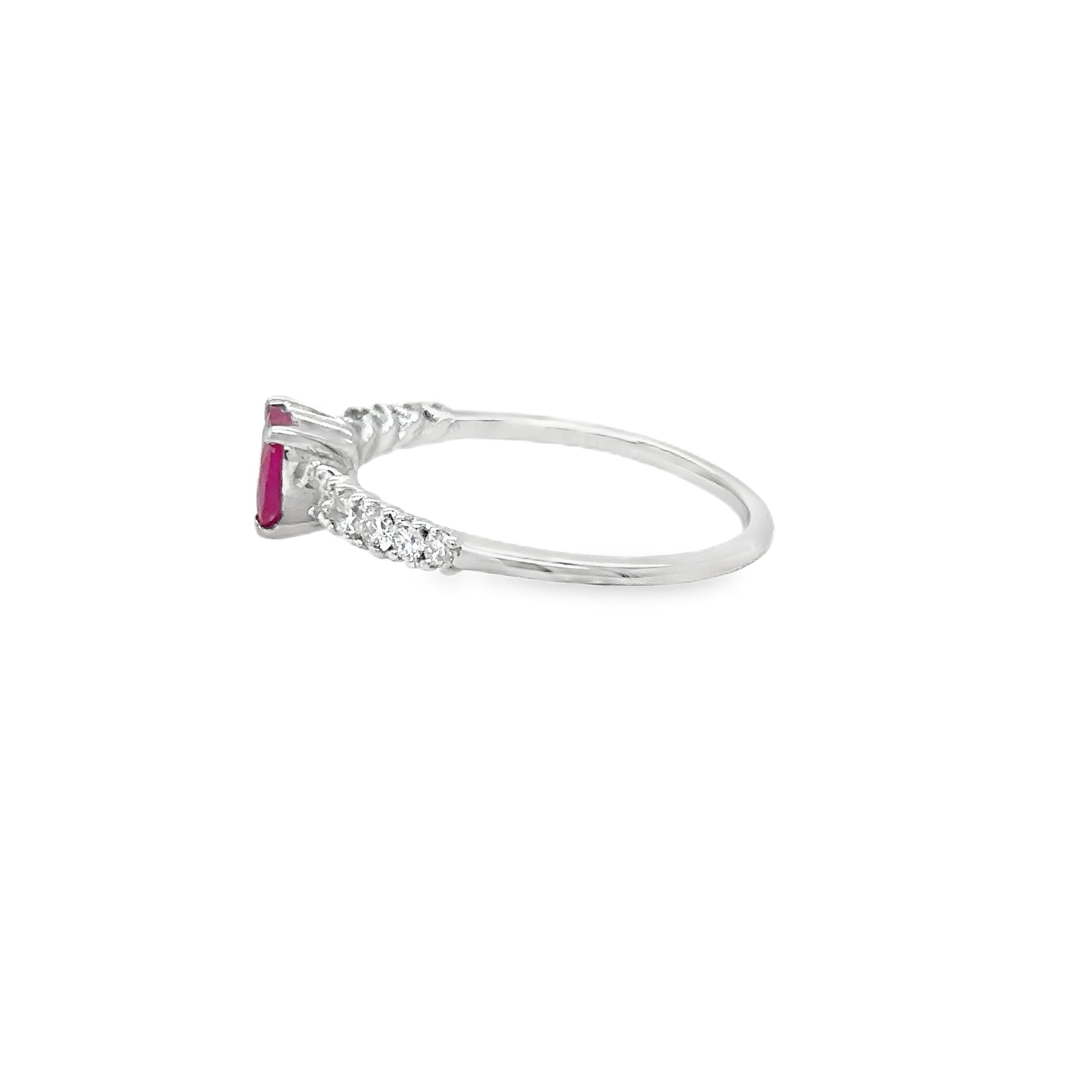 18K White Gold Ring with Heart-Shaped Ruby and Diamonds, 0.92 CT