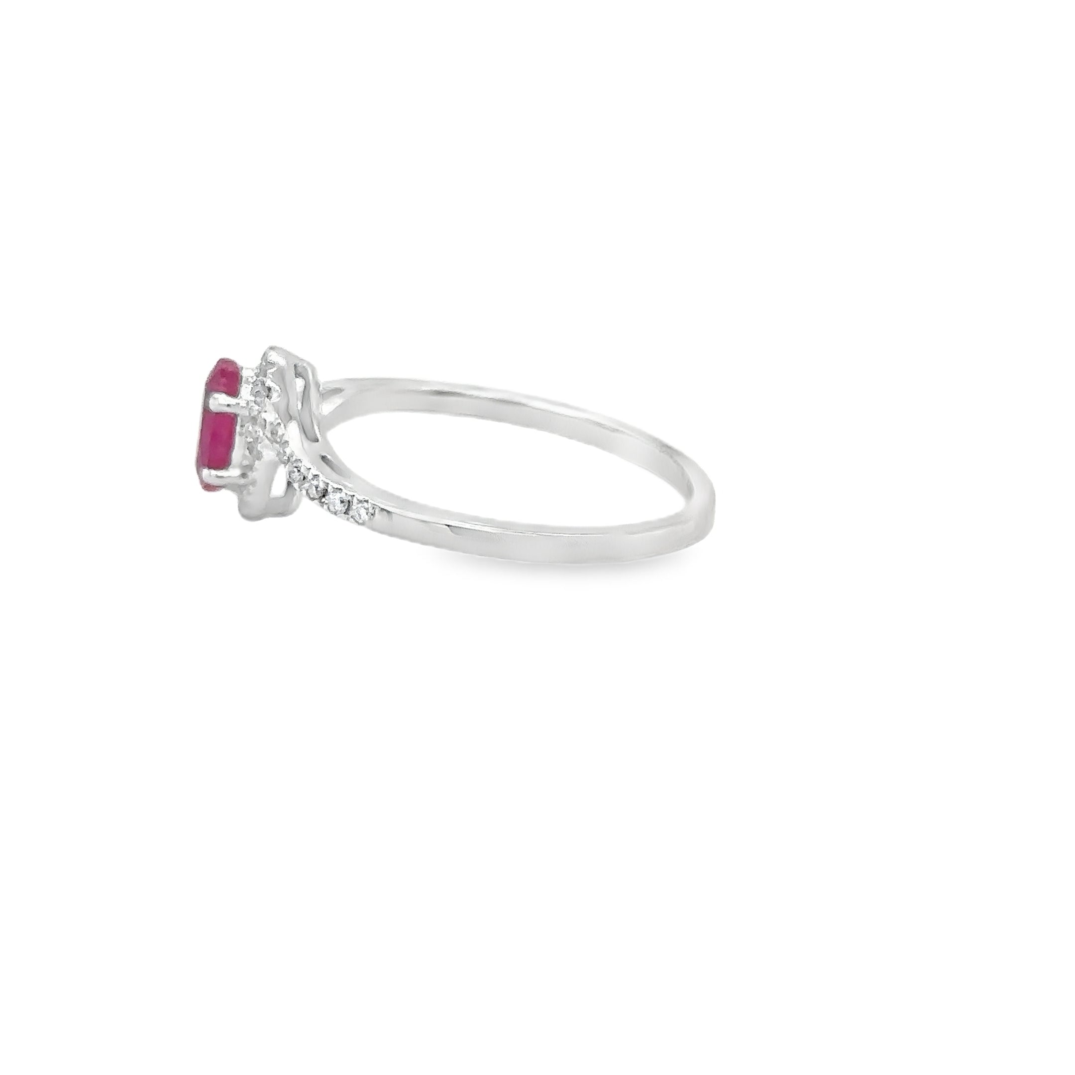 Anillo De Oro Blanco De 18K Rubí Y Diamantes 0.91 Ct.