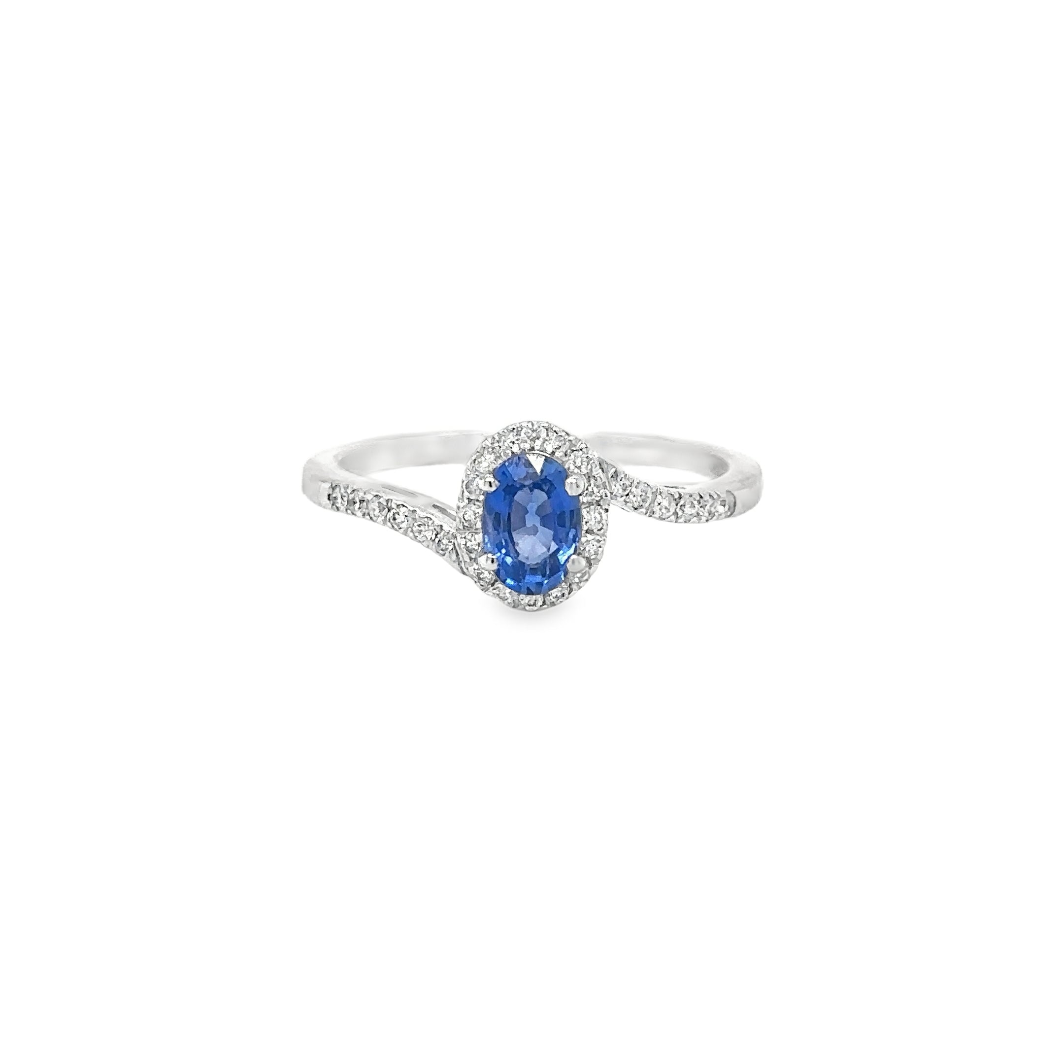 Anillo Oro Blanco De 18 Quilates, Zafiro Azul Y Diamantes 0.85 Ct.