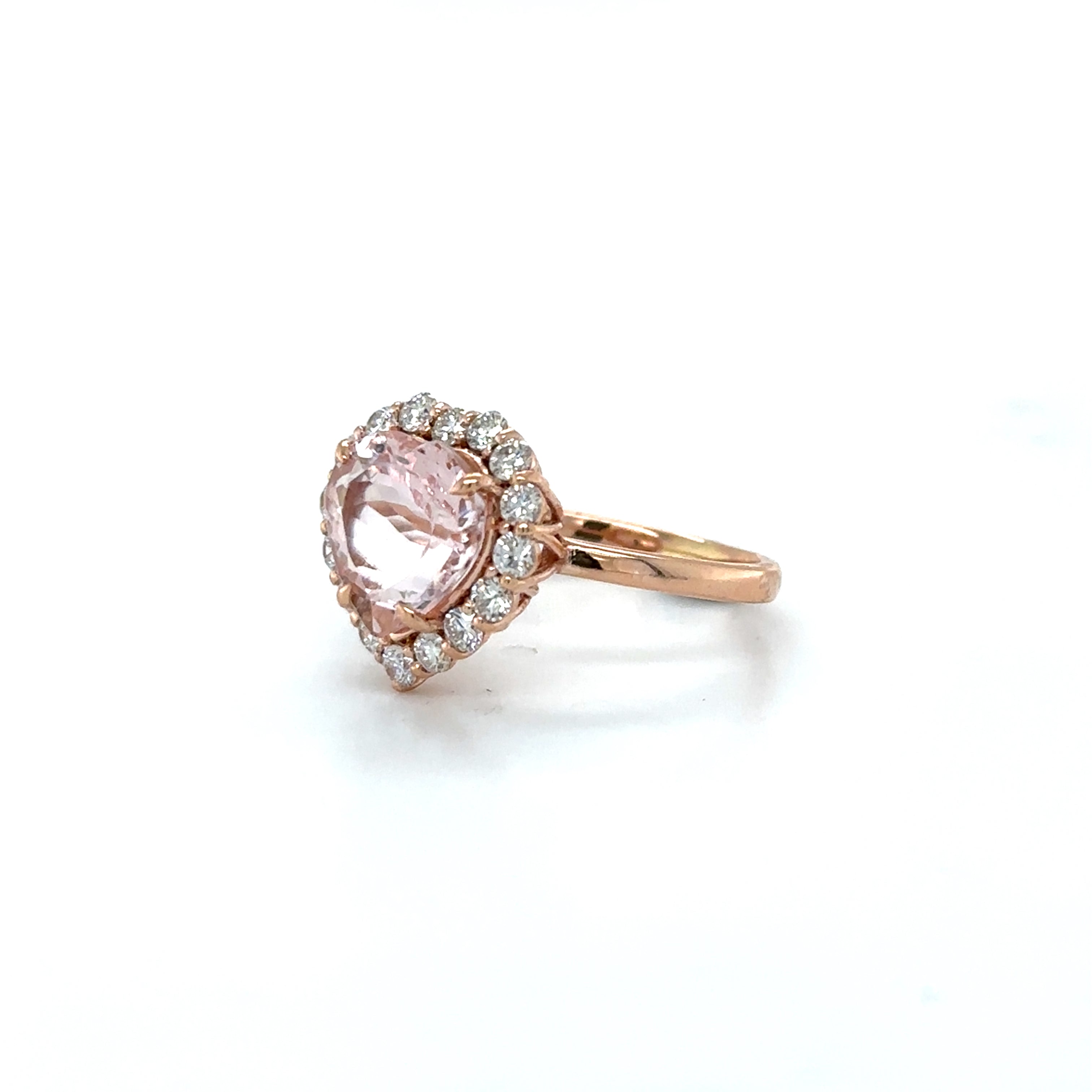 Anillo De Oro Rosa De 14 Quilates Con Morganita Y Diamantes 3.82 Ct.