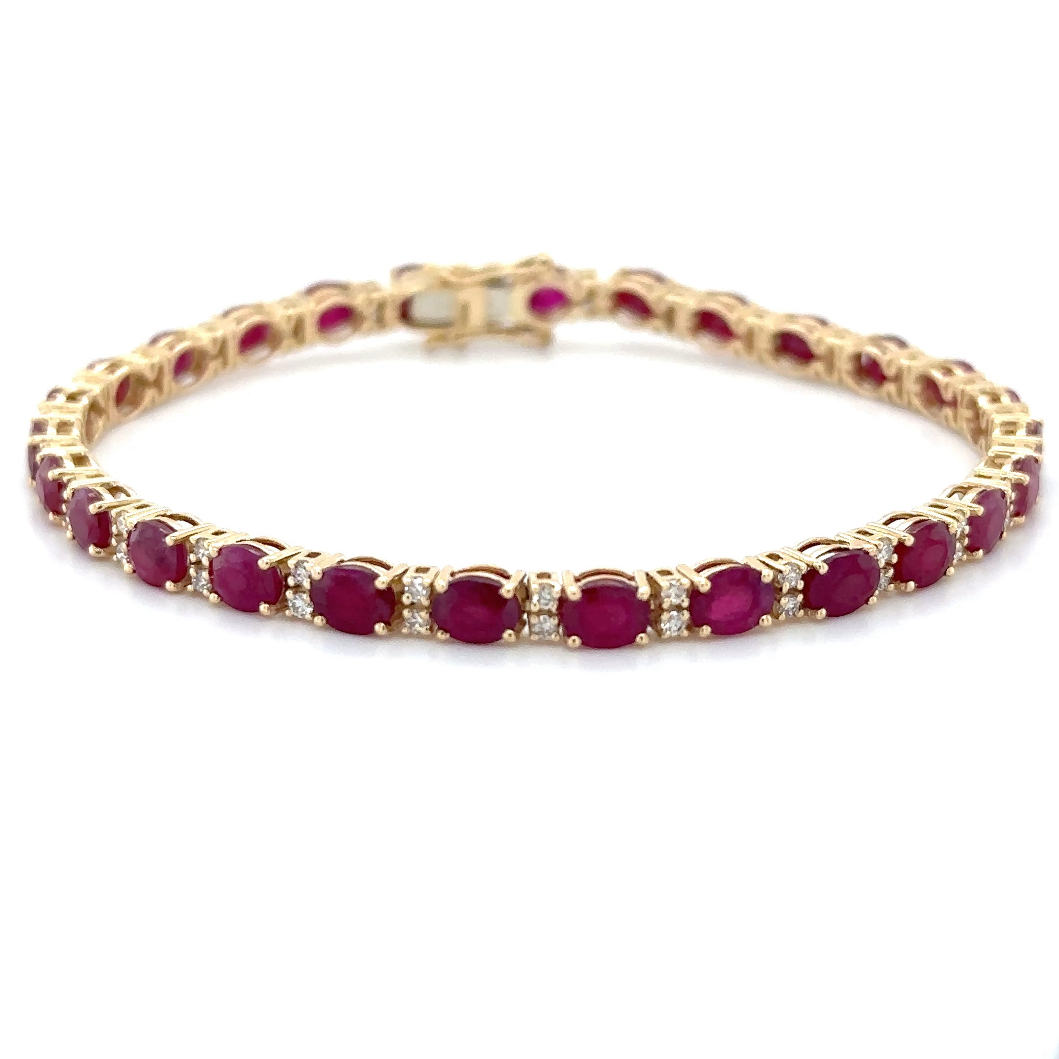 Pulsera De Oro Amarillo De 14 Quilates Con Rubíes Y Diamantes 10.9 Ct.