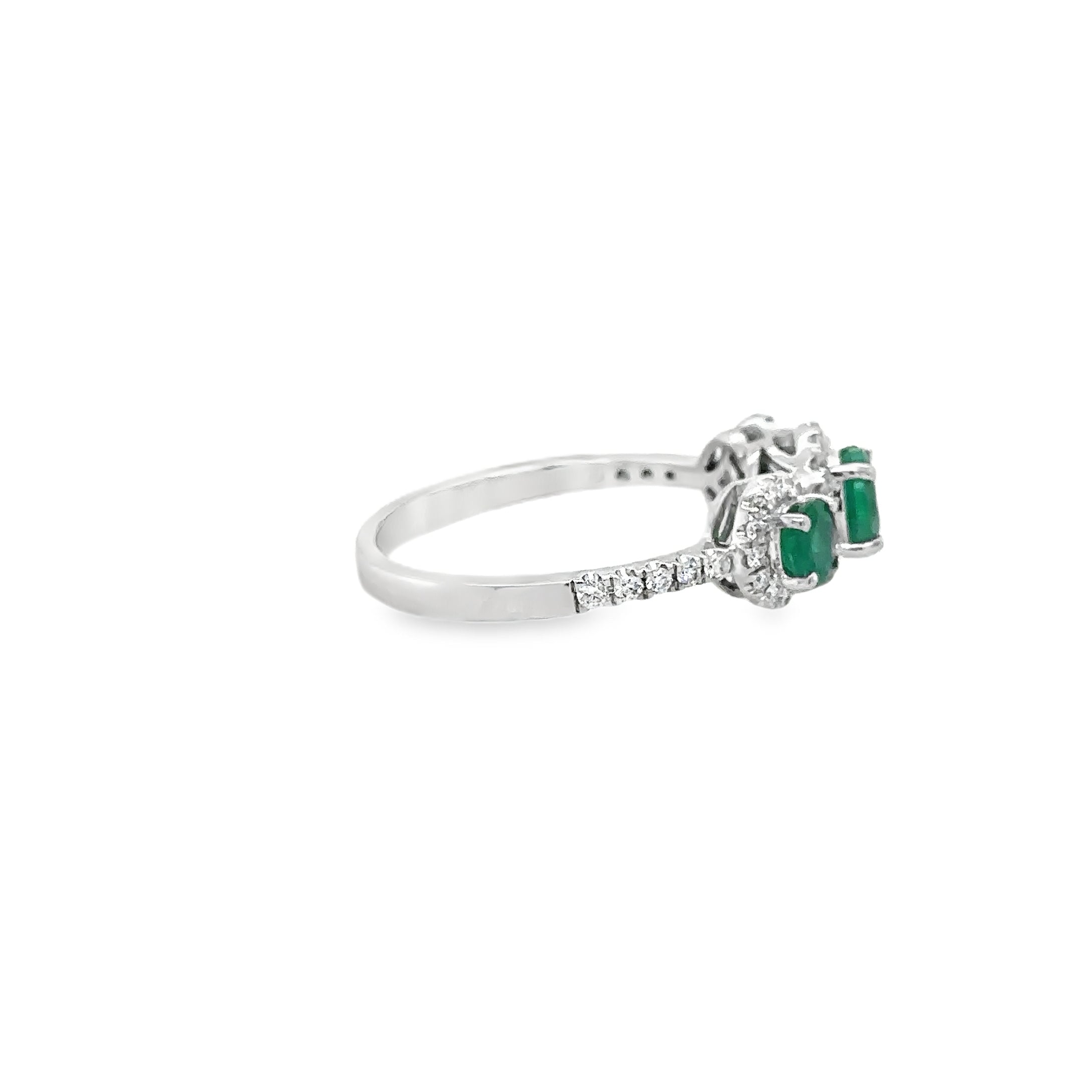 Anillo De Oro Blanco De 14 Kt Con Esmeralda Y Diamantes, 1.24 CT