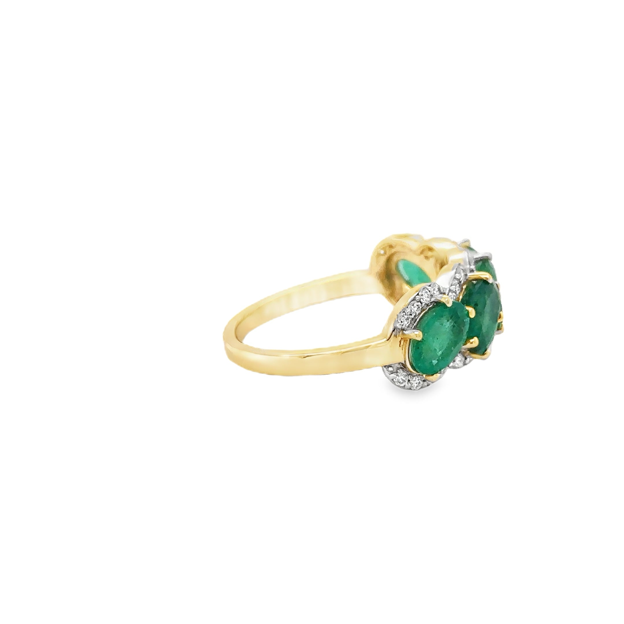 Anillo De Oro Amarillo De 14Kt Con Esmeralda Y Diamantes, 2.95 CT