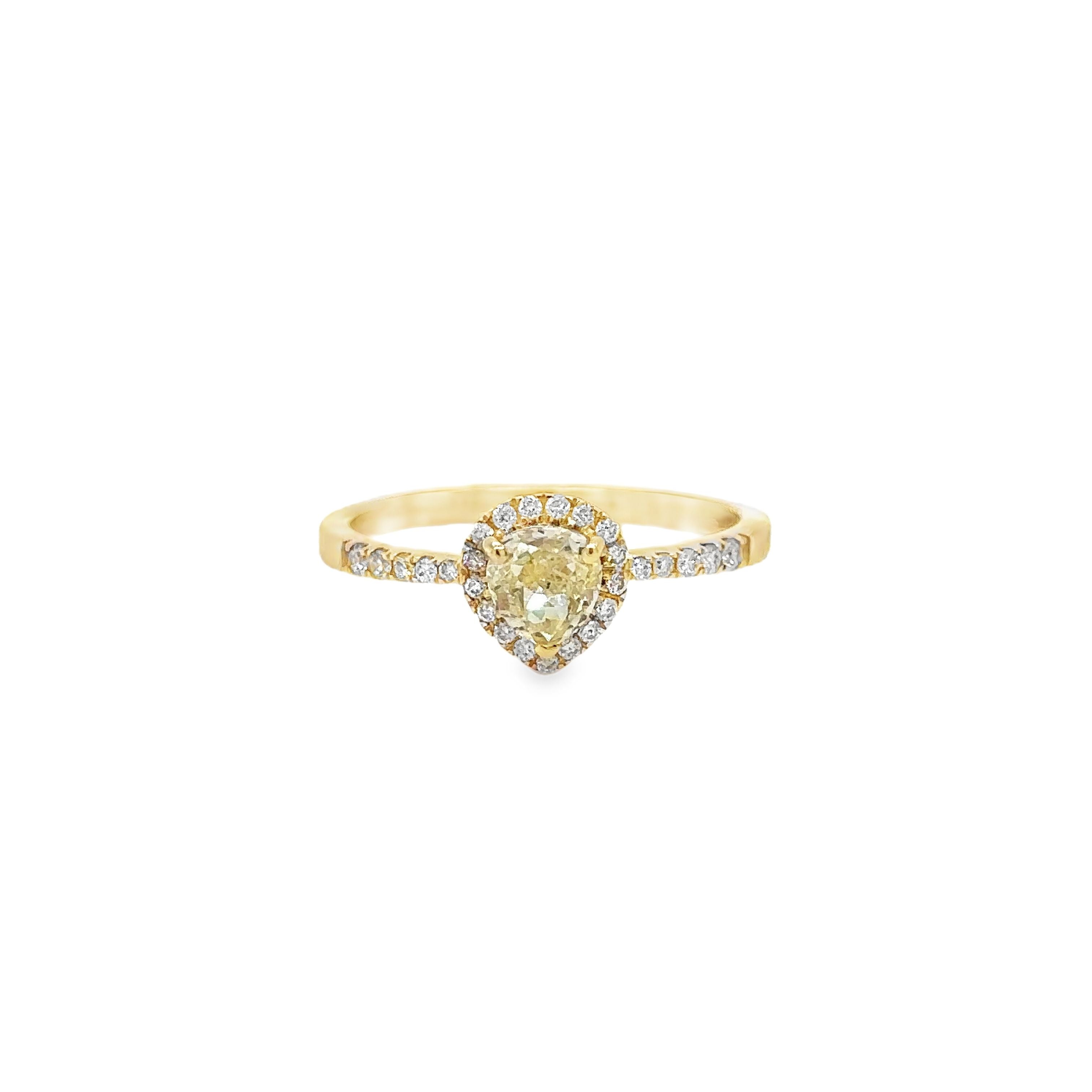 Anillo De Diamantes De Oro Amarillo De 14K 0.73 Ct.